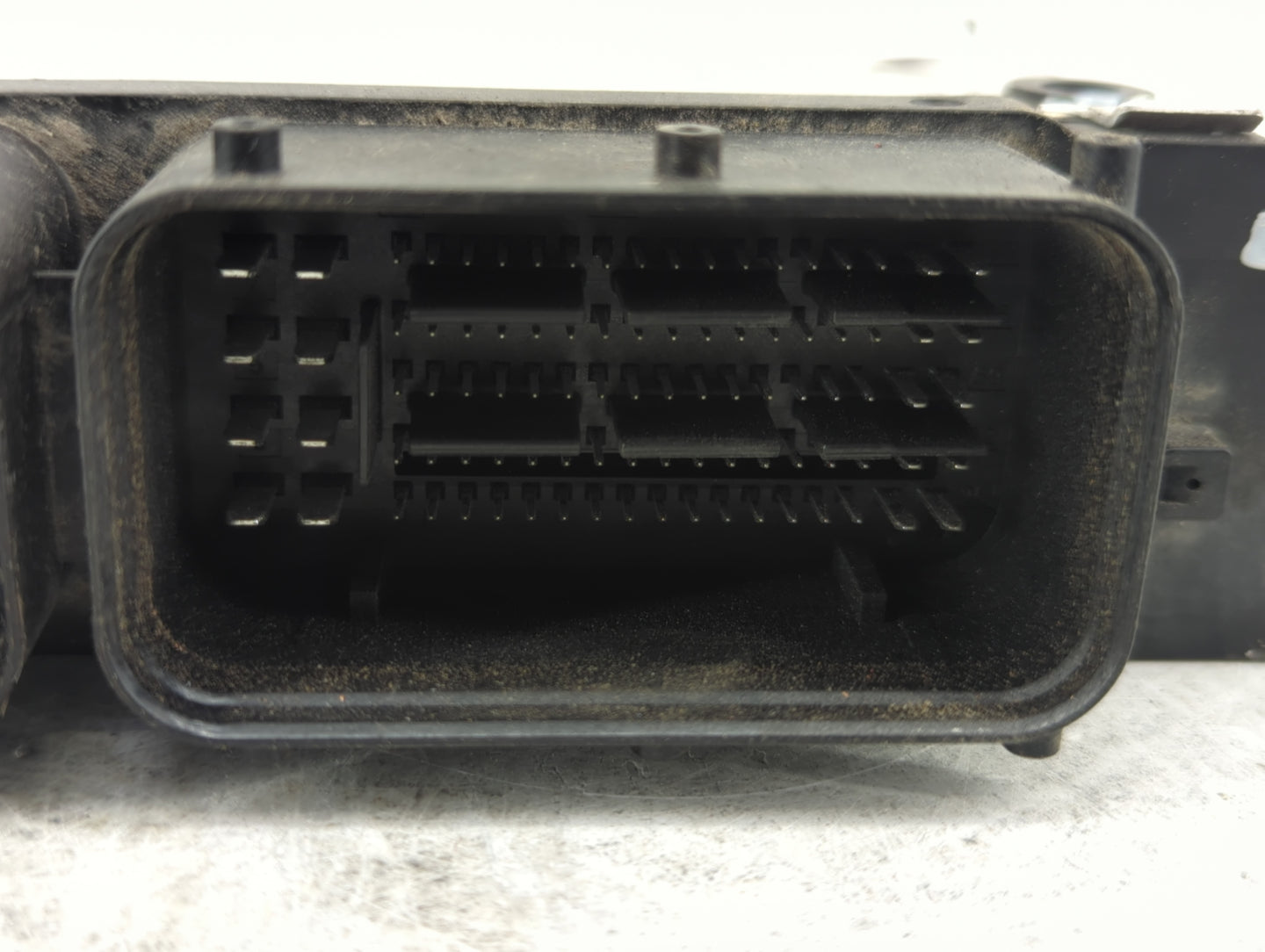 2024 Hyundai Elantra PCM Engine Control Computer ECU ECM PCU OEM P/N:39131-2MCD0 Fits OEM Used Auto Parts - Oemusedautoparts