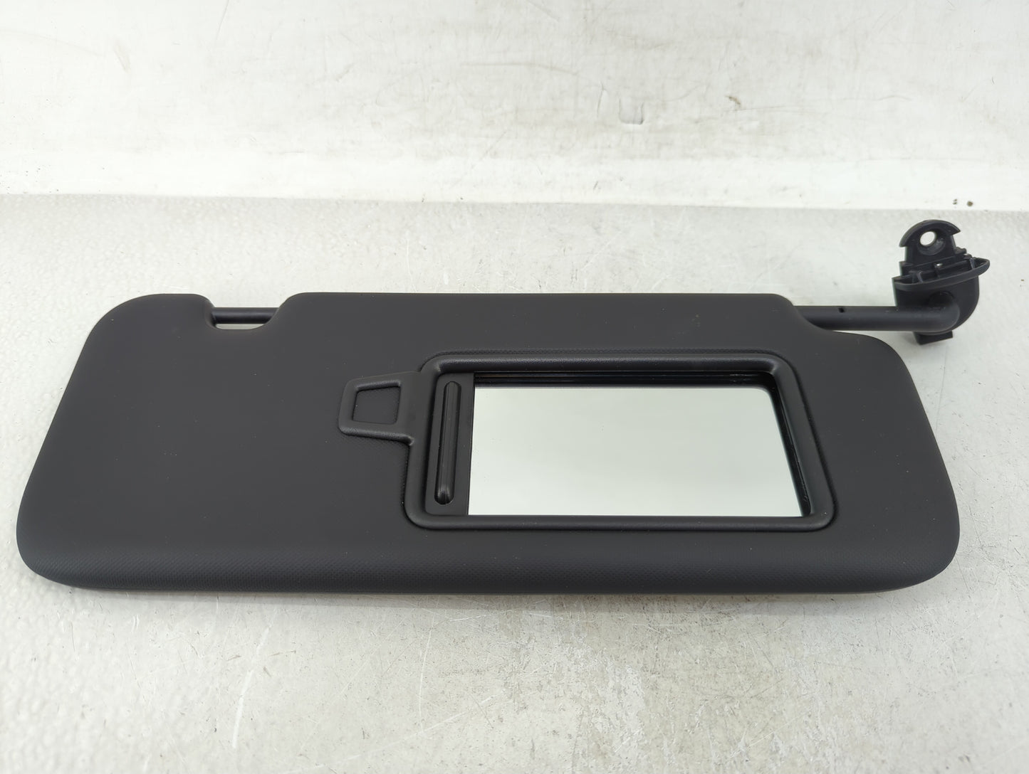 2021-2022 Hyundai Elantra Sun Visor Shade Replacement Driver Left Mirror Fits Fits 2021 2022 OEM Used Auto Parts - Oemusedau