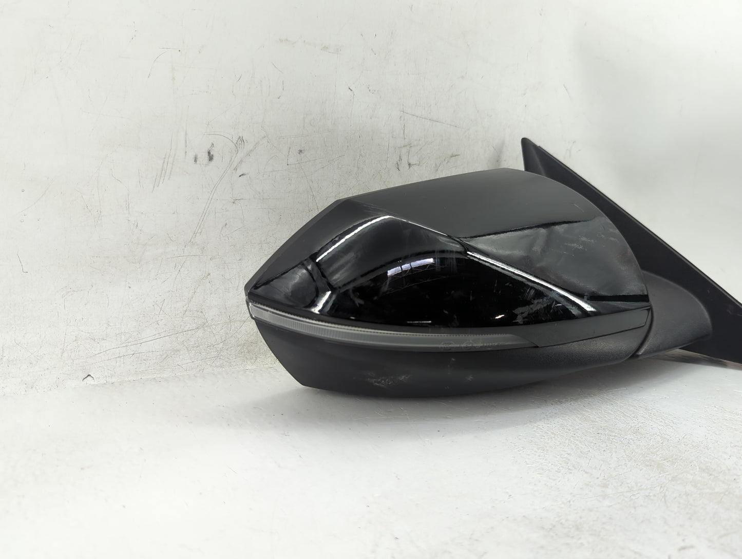2021-2022 Hyundai Elantra Passenger Side View Mirror - Right Door Mirror OEM Used - Oemusedautoparts1.com