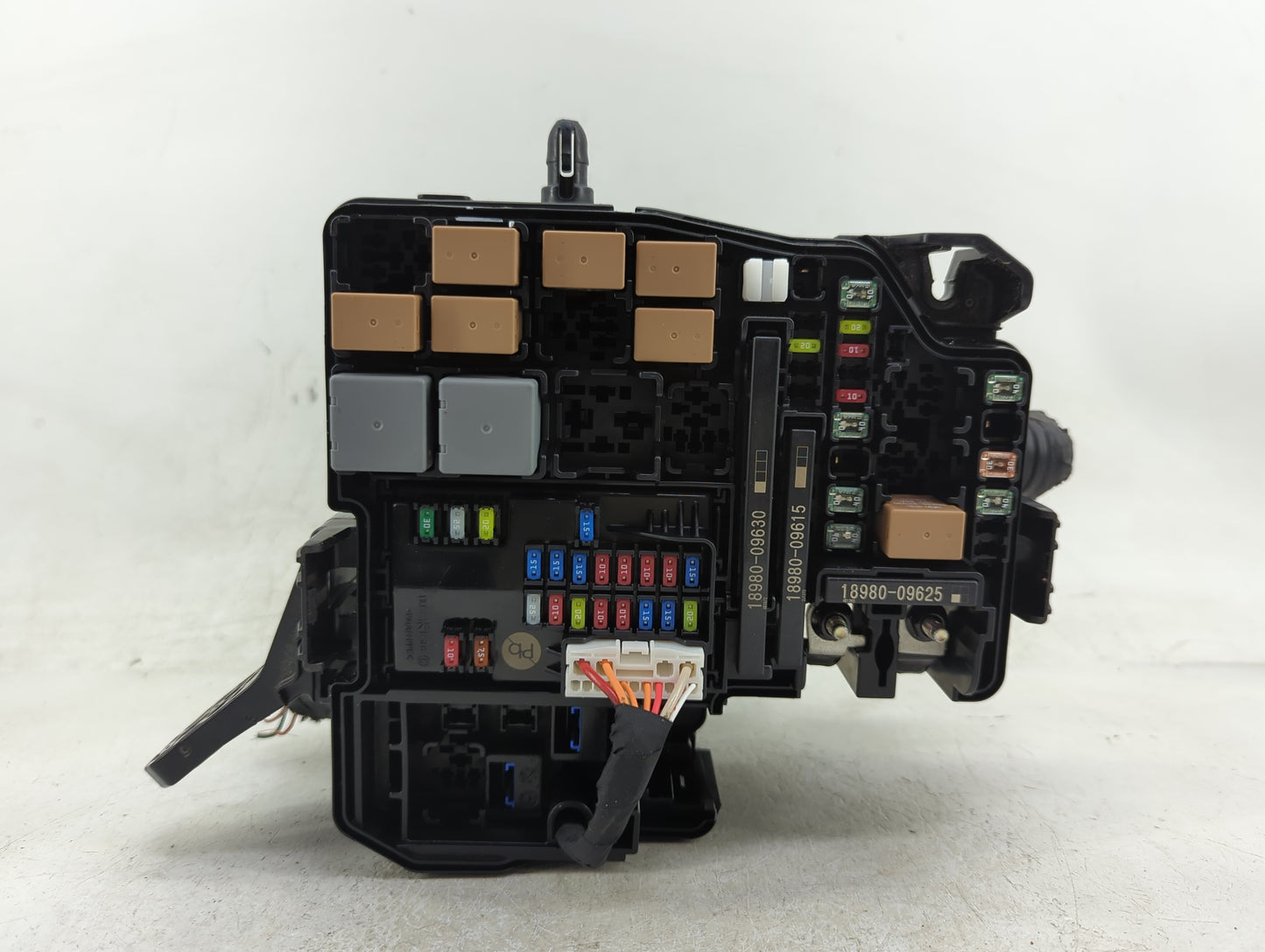 2024 Hyundai Elantra Fusebox Fuse Box Panel Relay Module P/N:91956-AA220 Fits OEM Used Auto Parts - Oemusedautoparts1.com