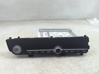 compare product 2024 Hyundai Elantra Radio AM FM Cd Player Receiver Replacement P/N:96560-AA720NNB VT2550AAN Fits OEM Used Auto Parts