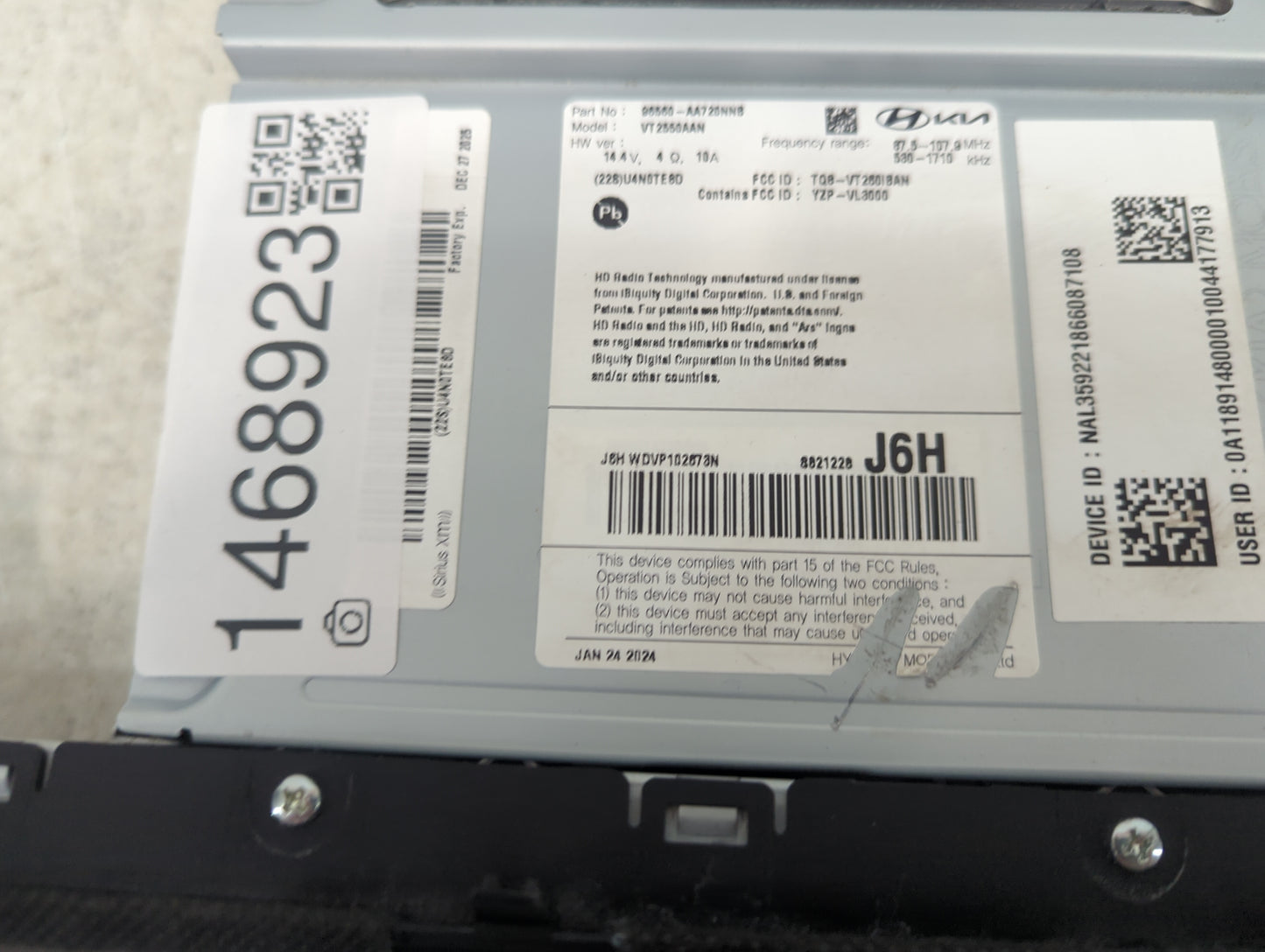 2024 Hyundai Elantra Radio AM FM Cd Player Receiver Replacement P/N:96560-AA720NNB VT2550AAN Fits OEM Used Auto Parts - Oemu