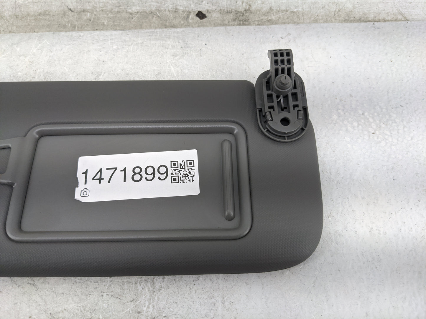 2024 Hyundai Elantra Sun Visor Shade Replacement Passenger Right Mirror Fits OEM Used Auto Parts - Oemusedautoparts1.com