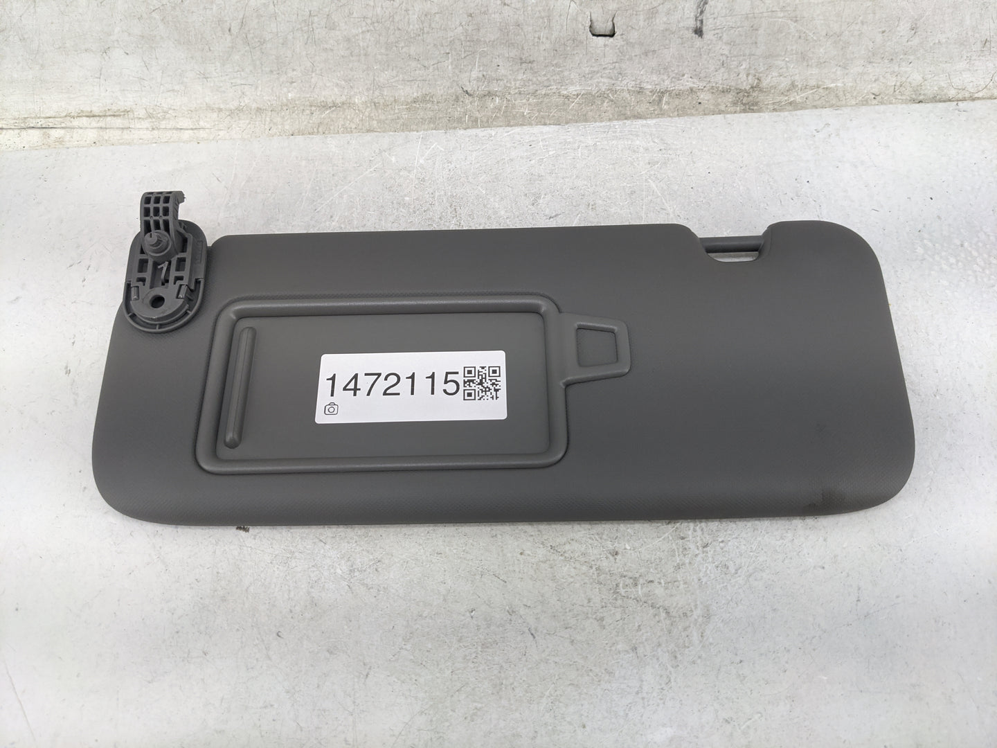 2024 Hyundai Elantra Sun Visor Shade Replacement Driver Left Mirror Fits OEM Used Auto Parts - Oemusedautoparts1.com