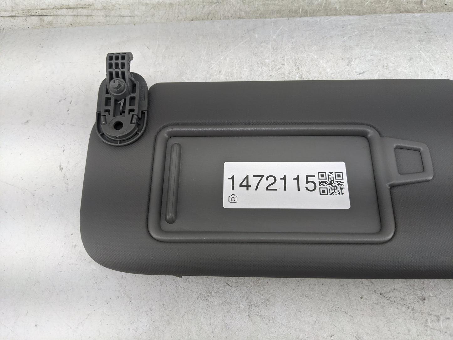 2024 Hyundai Elantra Sun Visor Shade Replacement Driver Left Mirror Fits OEM Used Auto Parts - Oemusedautoparts1.com