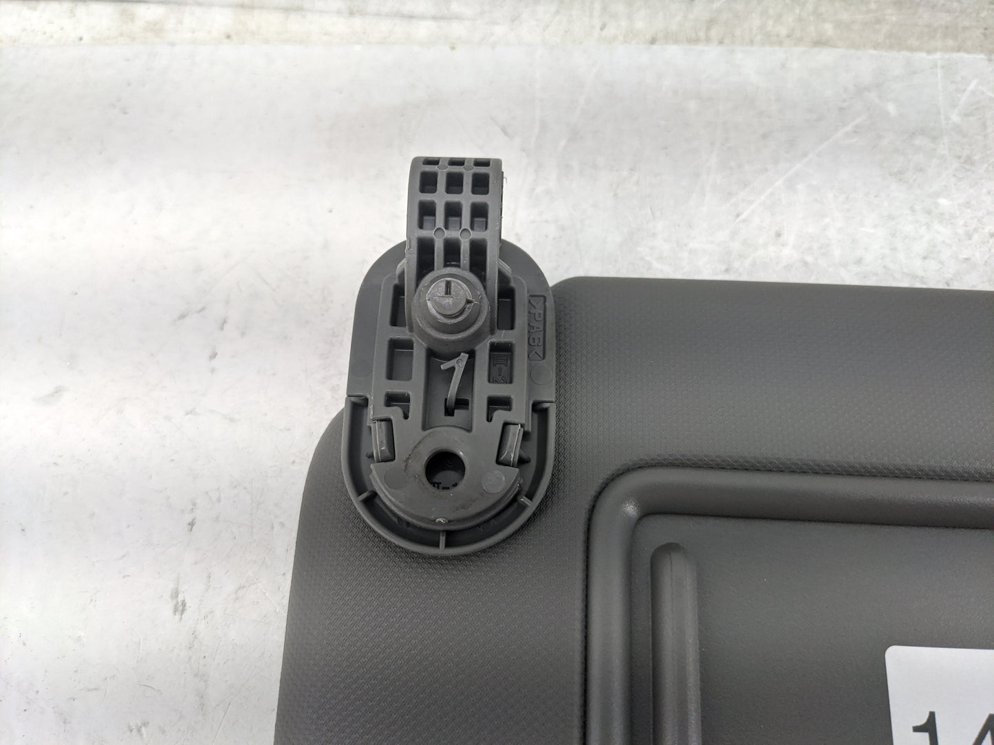 2024 Hyundai Elantra Sun Visor Shade Replacement Driver Left Mirror Fits OEM Used Auto Parts - Oemusedautoparts1.com