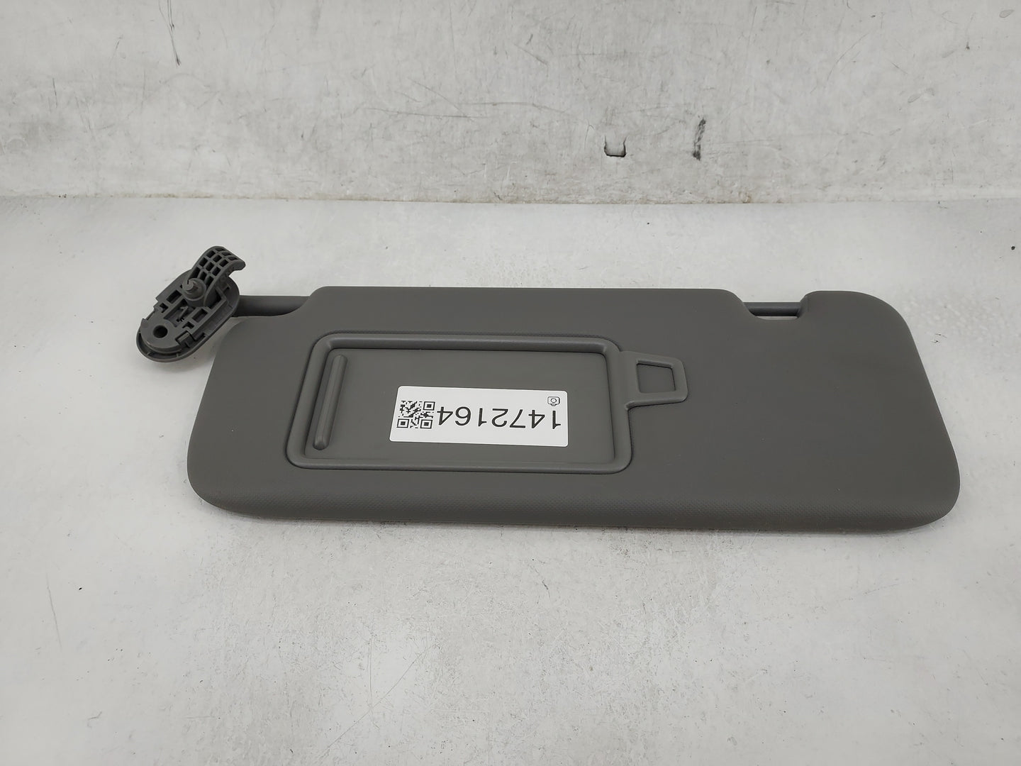 2024 Hyundai Elantra Sun Visor Shade Replacement Driver Left Mirror Fits OEM Used Auto Parts - Oemusedautoparts1.com