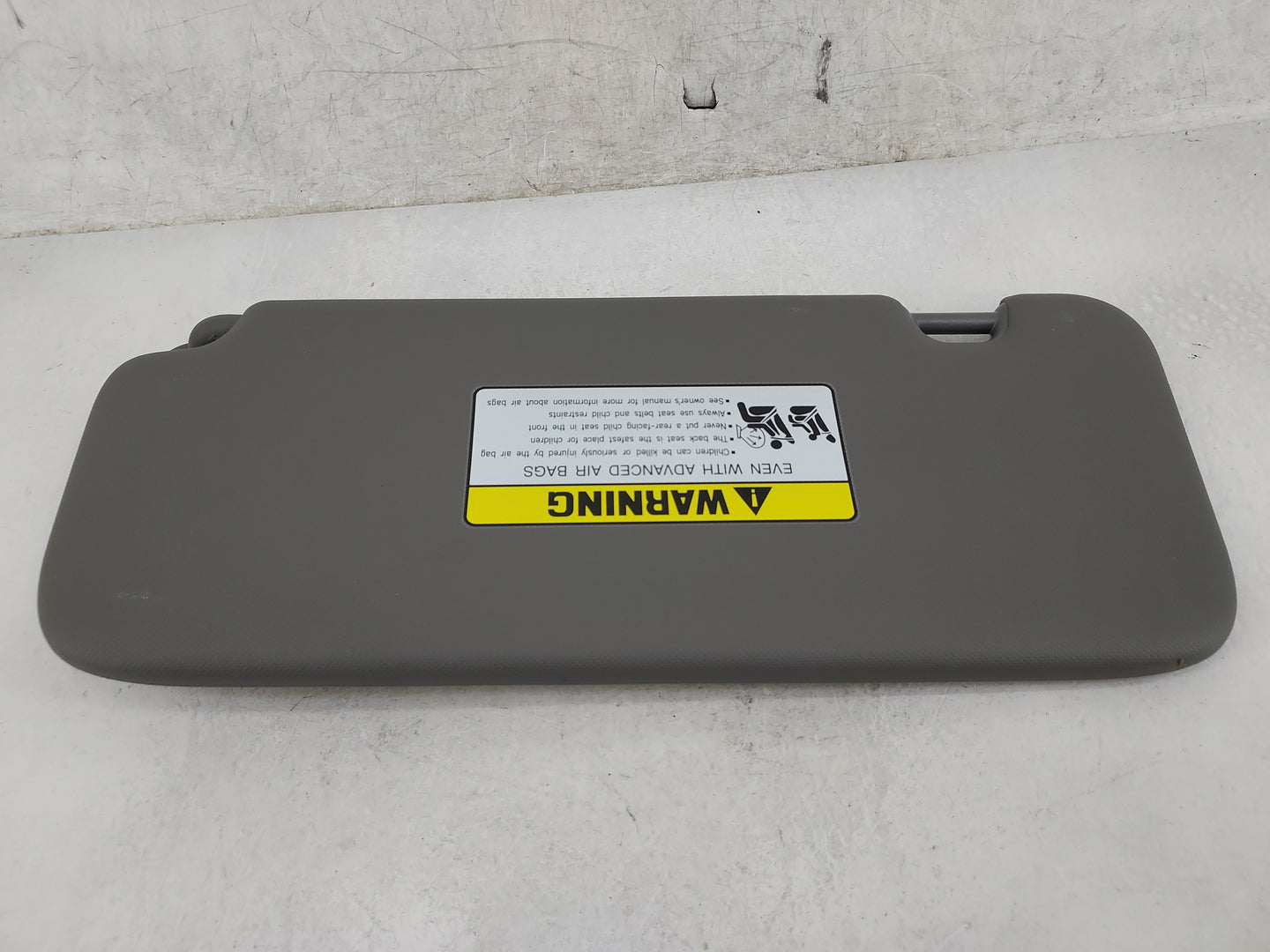 2024 Hyundai Elantra Sun Visor Shade Replacement Passenger Right Mirror Fits OEM Used Auto Parts - Oemusedautoparts1.com