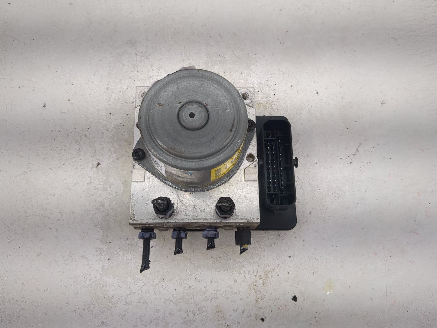 2024 Hyundai Elantra ABS Pump Control Module Replacement P/N:58900-AA550 AA580-22500, 58910-AA550, 2404A2A2696, BT589-41500 