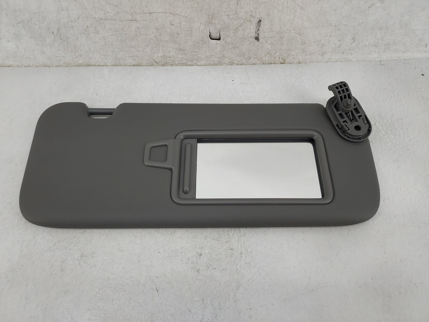 2021-2022 Hyundai Elantra Sun Visor Shade Replacement Passenger Right Mirror Fits Fits 2021 2022 OEM Used Auto Parts - Oemus