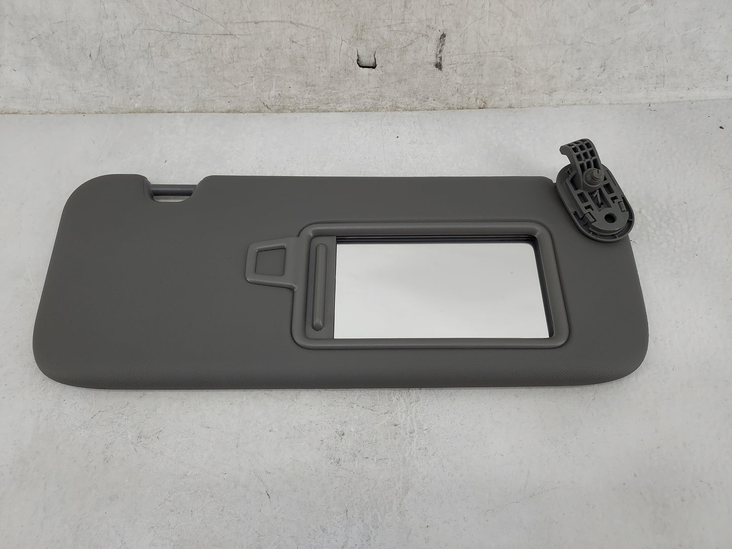 2021-2022 Hyundai Elantra Sun Visor Shade Replacement Passenger Right Mirror Fits Fits 2021 2022 OEM Used Auto Parts - Oemus