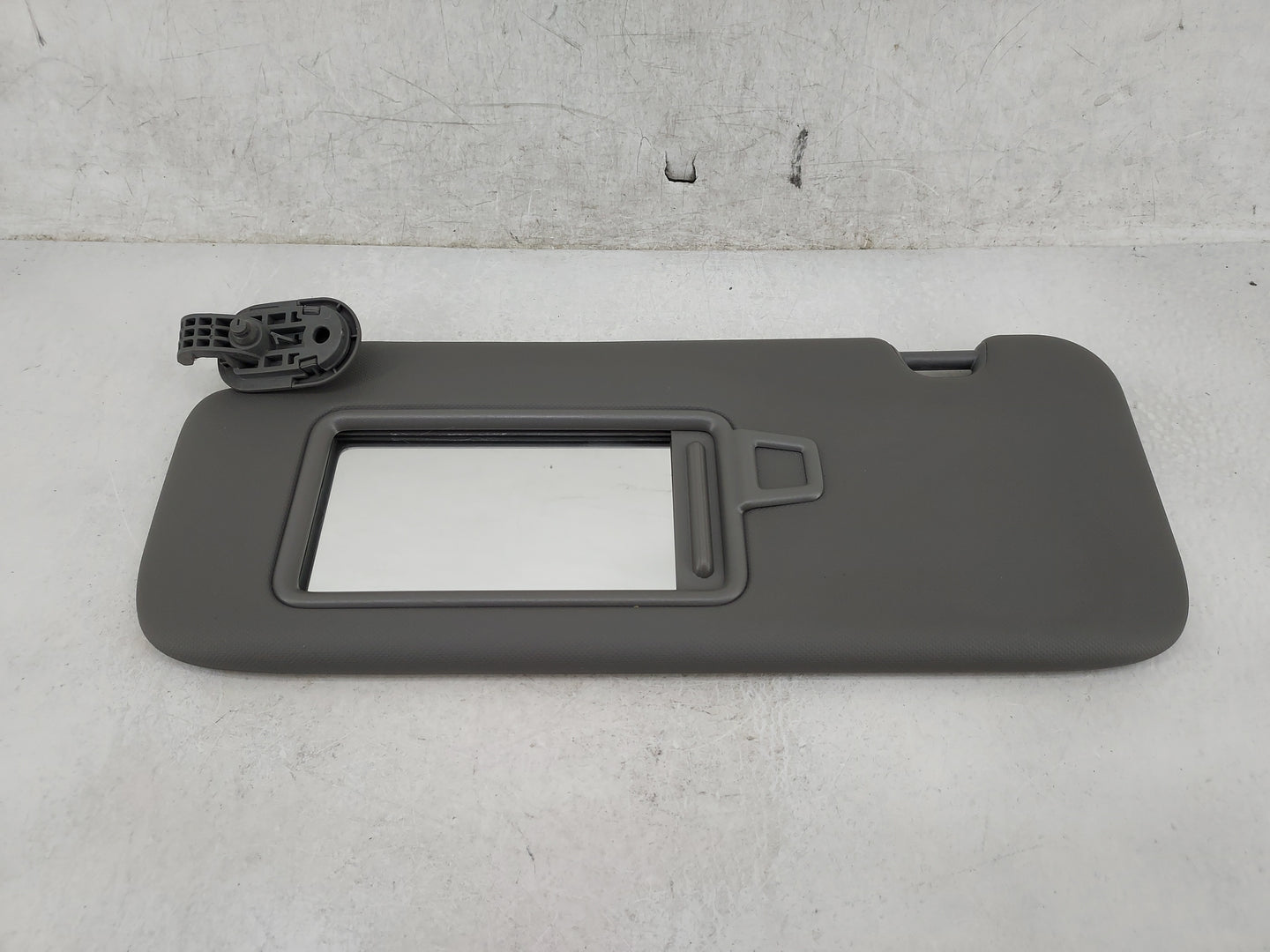 2021-2022 Hyundai Elantra Sun Visor Shade Replacement Driver Left Mirror Fits Fits 2021 2022 OEM Used Auto Parts - Oemusedau