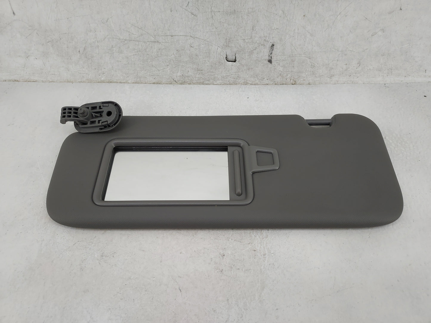 2021-2022 Hyundai Elantra Sun Visor Shade Replacement Driver Left Mirror Fits Fits 2021 2022 OEM Used Auto Parts - Oemusedau