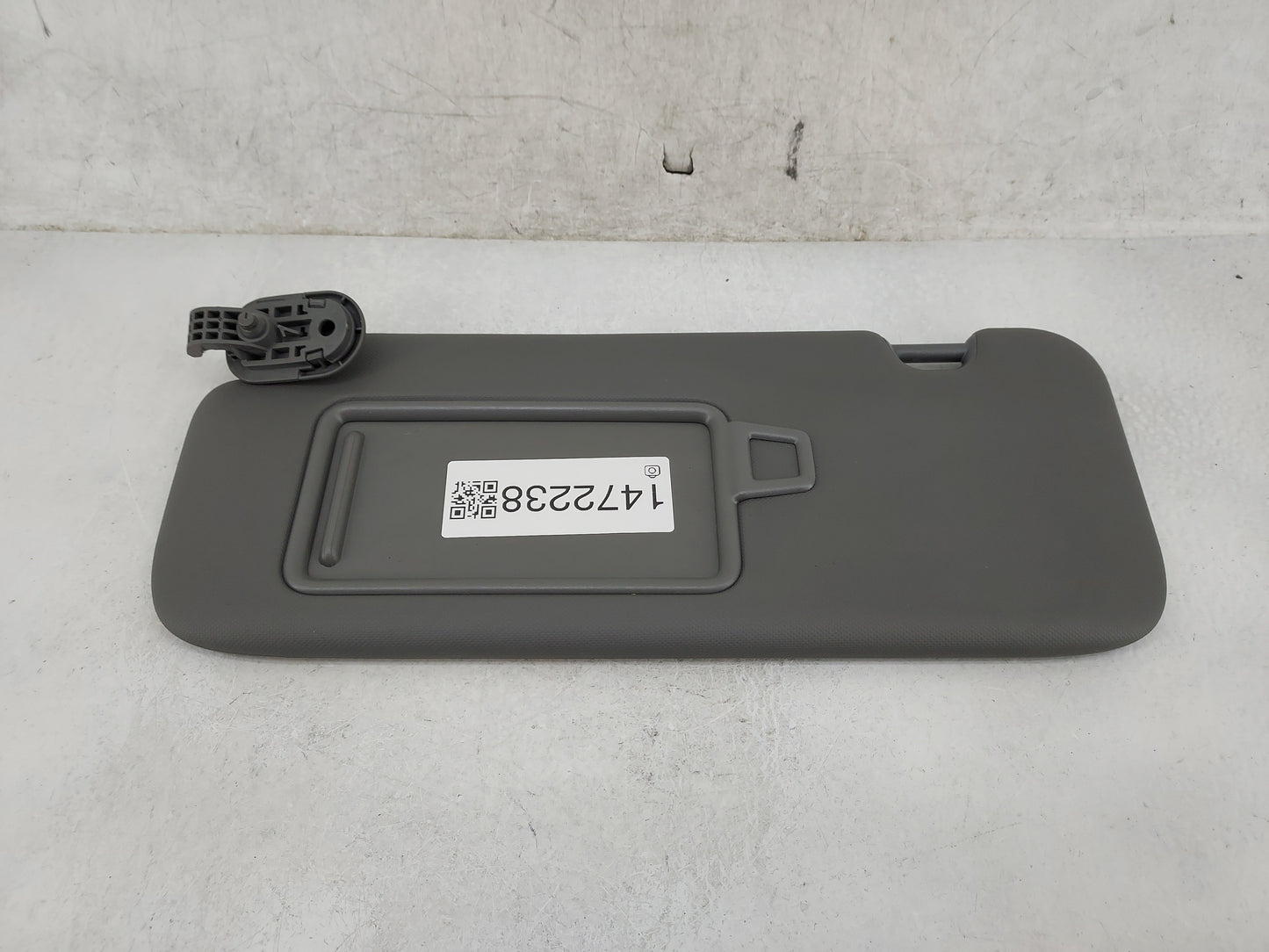 2021-2022 Hyundai Elantra Sun Visor Shade Replacement Driver Left Mirror Fits Fits 2021 2022 OEM Used Auto Parts - Oemusedau