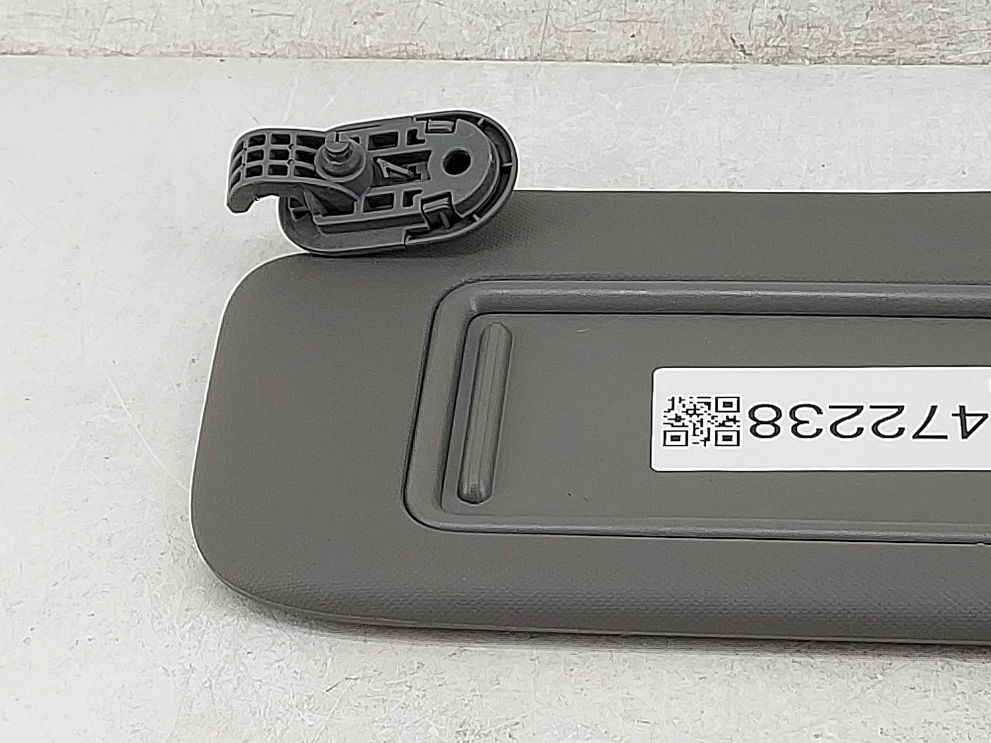 2021-2022 Hyundai Elantra Sun Visor Shade Replacement Driver Left Mirror Fits Fits 2021 2022 OEM Used Auto Parts - Oemusedau
