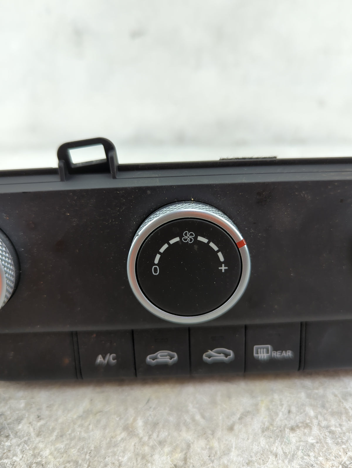 2024 Hyundai Elantra Climate Control Module Temperature AC/Heater Replacement P/N:97250-AAC00LS5 Fits OEM Used Auto Parts - 