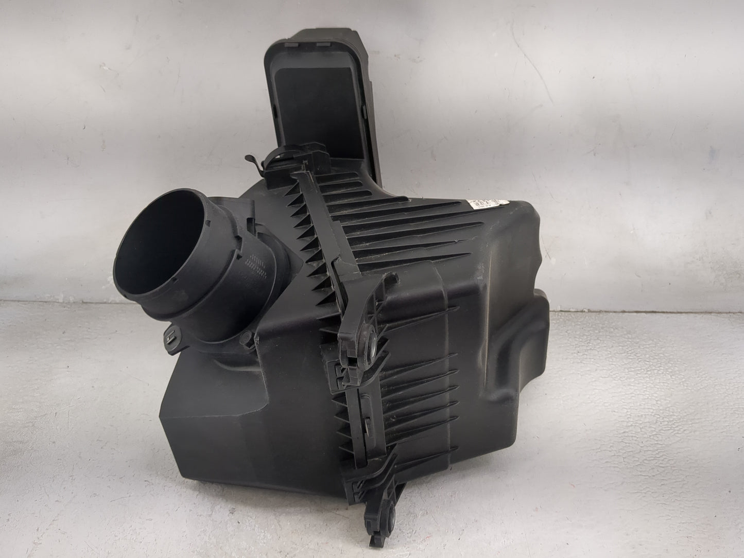 2024 Hyundai Elantra Air Cleaner Intake-duct Hose Tube - Oemusedautoparts1.com