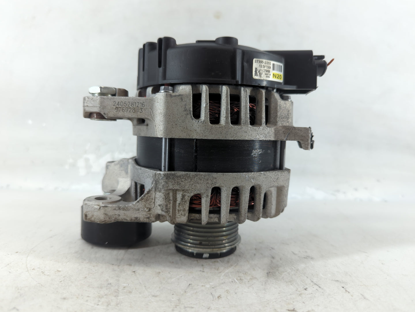 2024 Hyundai Elantra Alternator Replacement Generator Charging Assembly Engine OEM P/N:37300-2J355 Fits OEM Used Auto Parts 