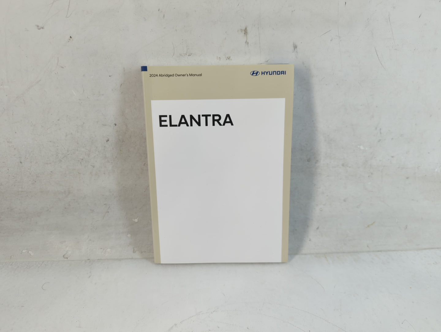 2024 Hyundai Elantra Owners Manual Book Guide P/N:ROAO-EU3ND OEM Used Auto Parts - Oemusedautoparts1.com