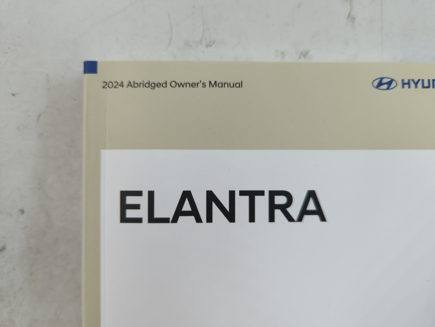 2024 Hyundai Elantra Owners Manual Book Guide P/N:ROAO-EU3ND OEM Used Auto Parts - Oemusedautoparts1.com