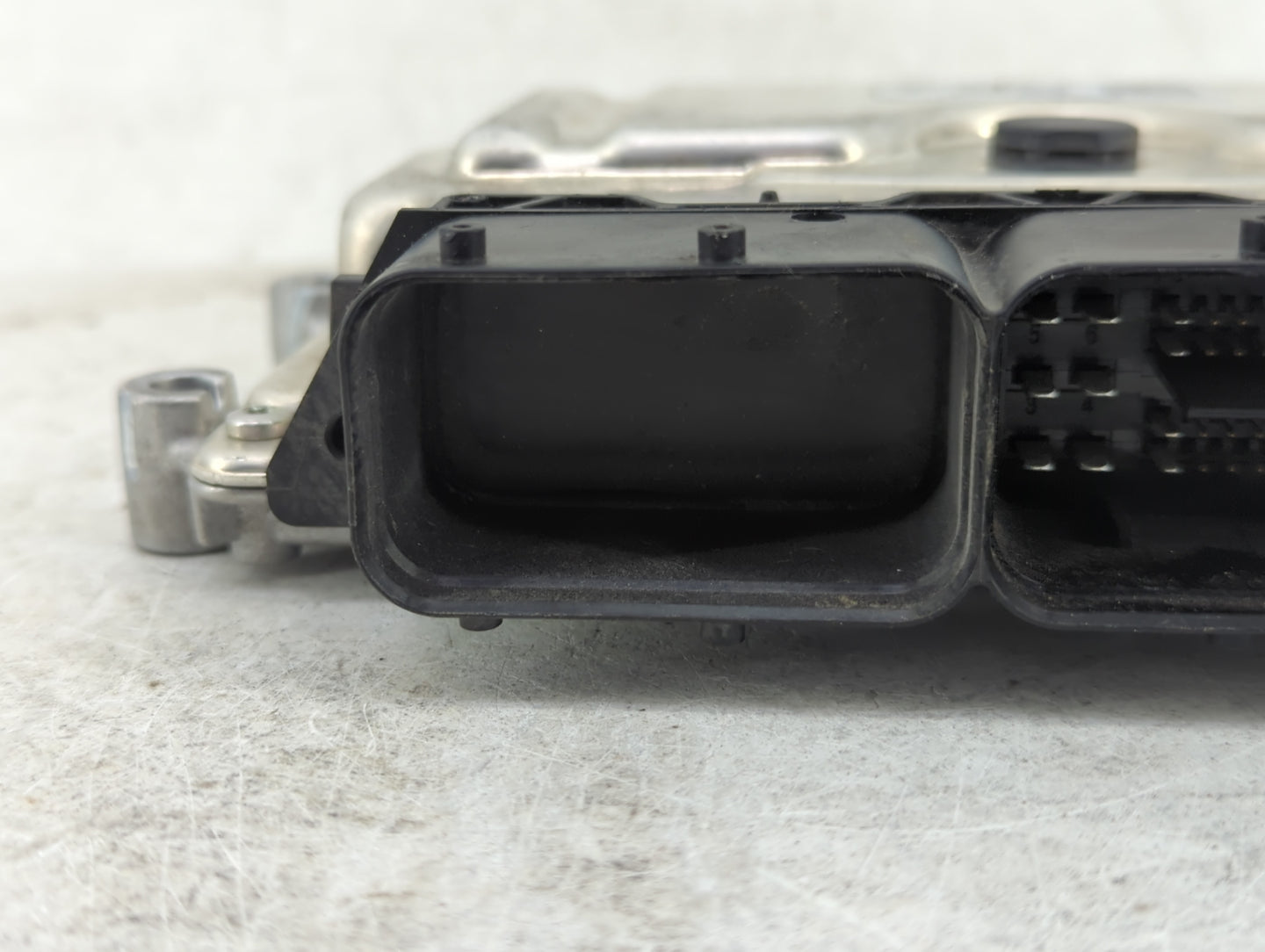 2024 Hyundai Ioniq5 PCM Engine Control Computer ECU ECM PCU OEM P/N:1B46221X 39751-1XNN4 Fits OEM Used Auto Parts - Oemuseda