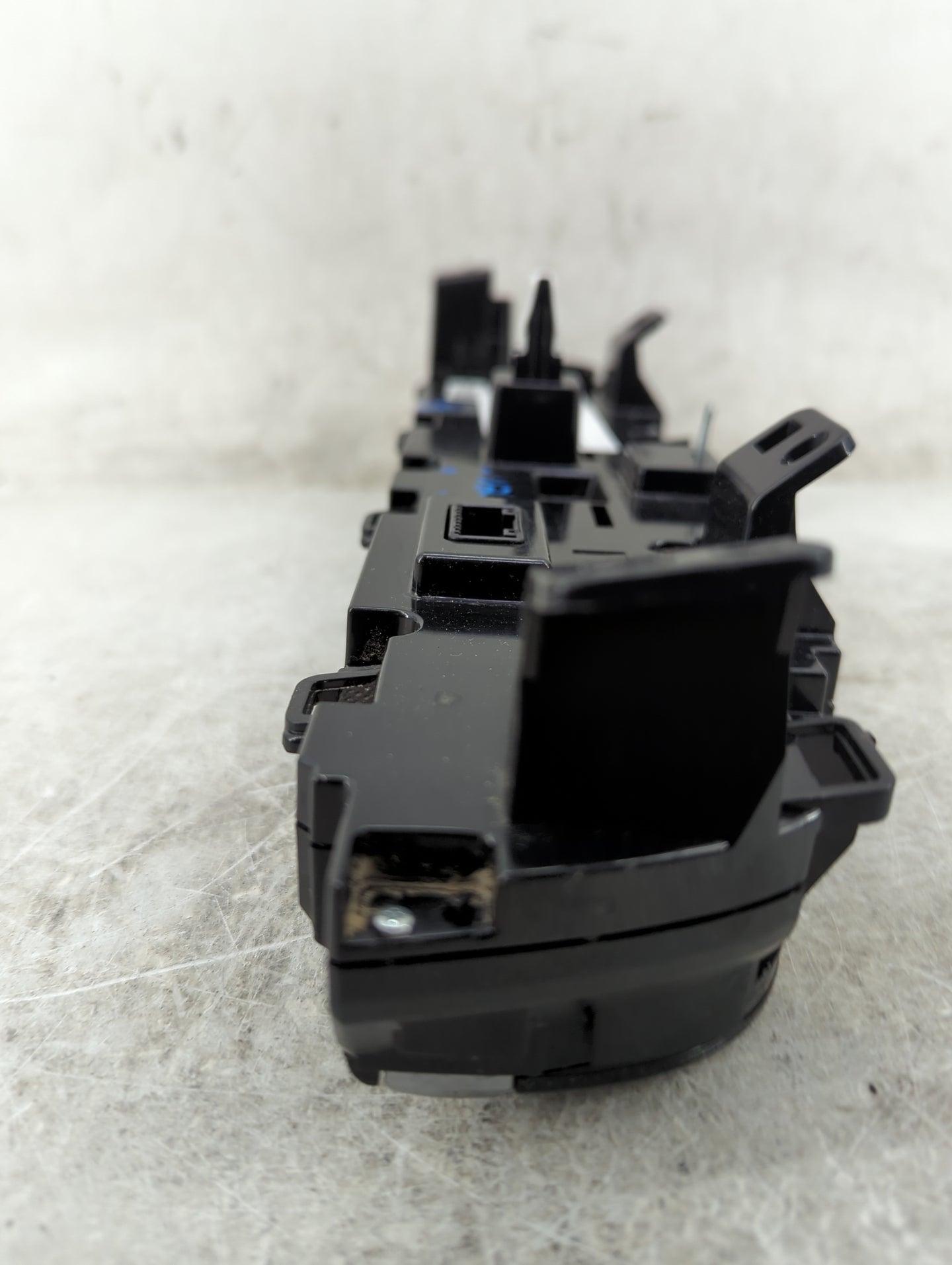 2024 Hyundai Ioniq5 Climate Control Module Temperature AC/Heater Replacement P/N:96540-GI320LS5 Fits OEM Used Auto Parts - O