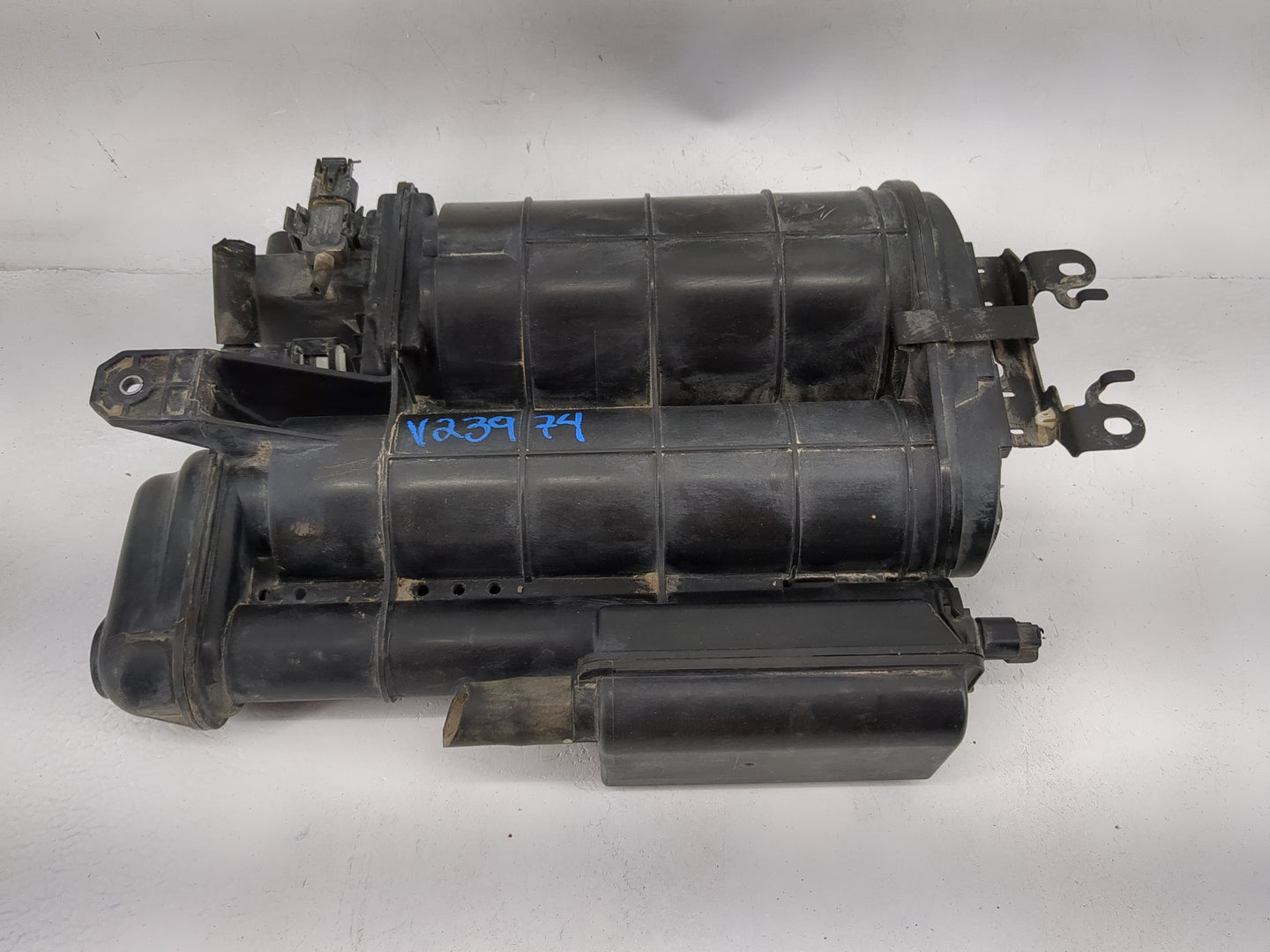 2024 Hyundai Ioniq5 Fuel Vapor Charcoal Canister - Oemusedautoparts1.com