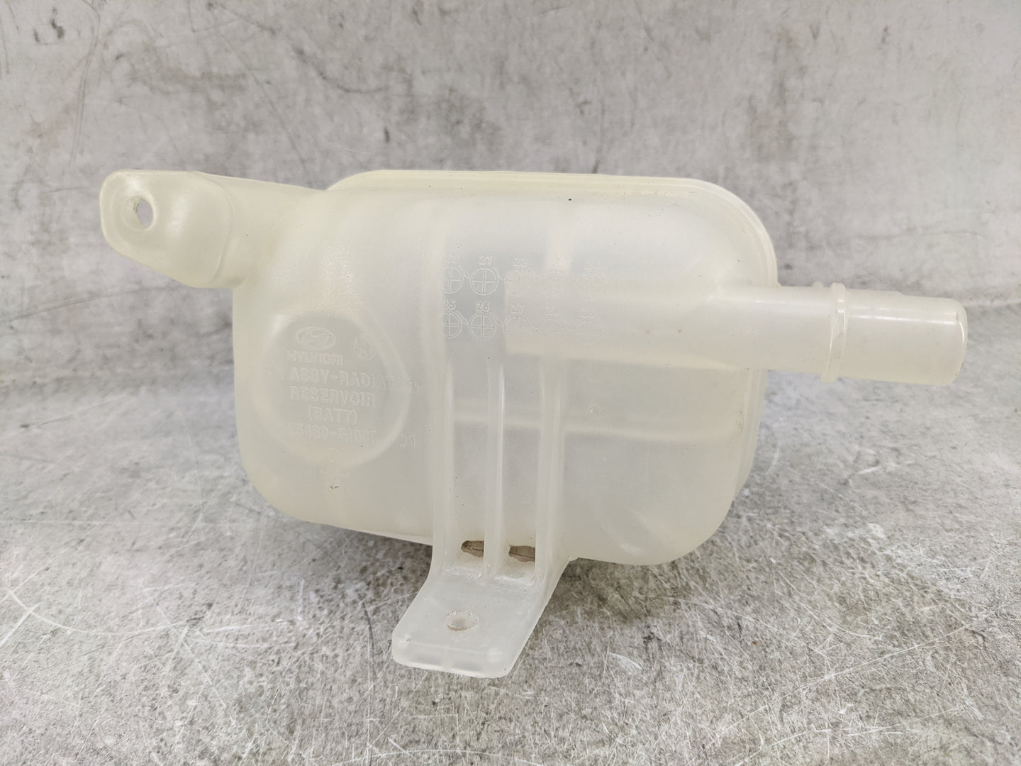 2024 Hyundai Ioniq 5 Radiator Coolant Overflow Expansion Tank Bottle - Oemusedautoparts1.com