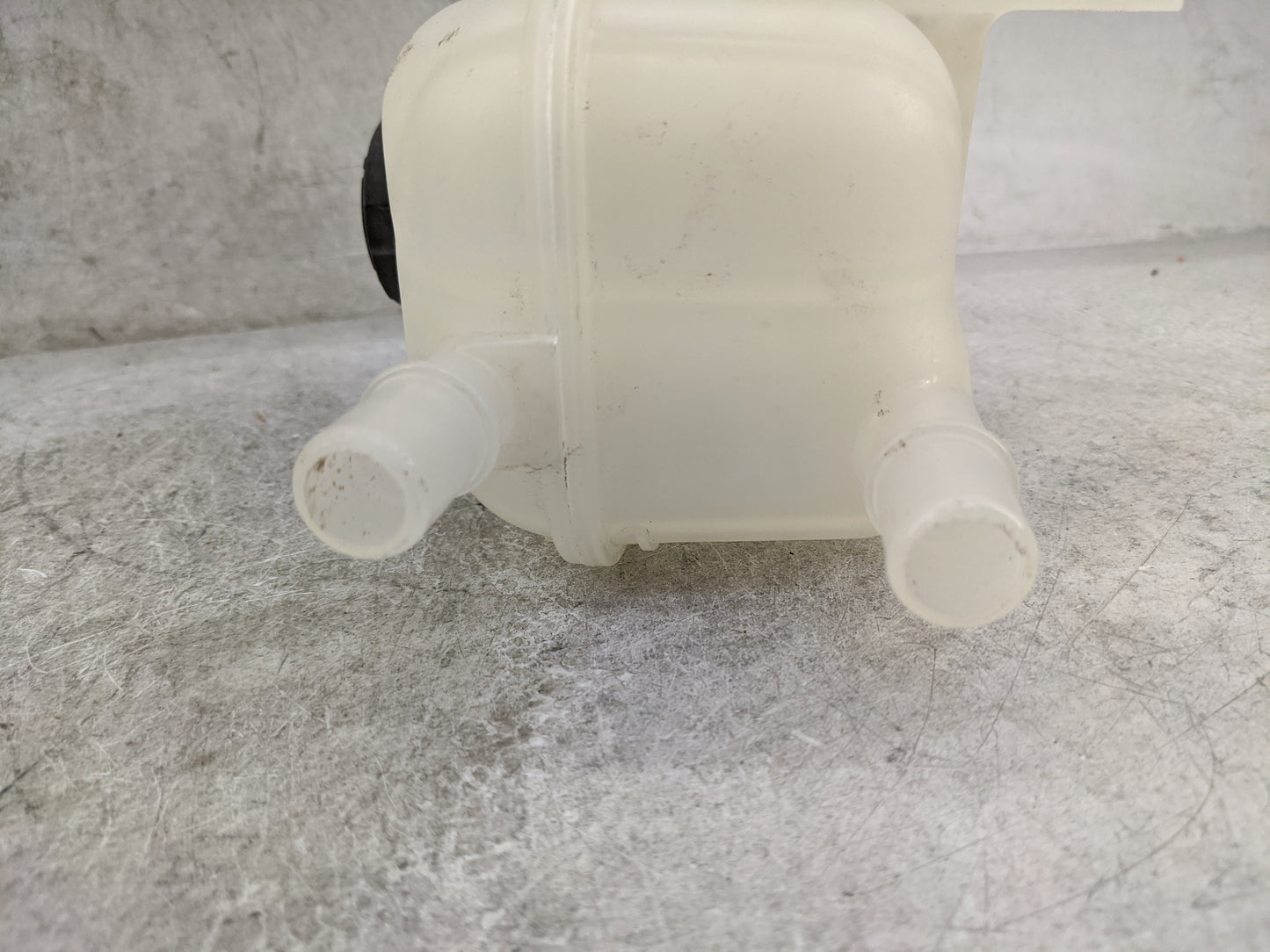 2024 Hyundai Ioniq 5 Radiator Coolant Overflow Expansion Tank Bottle - Oemusedautoparts1.com