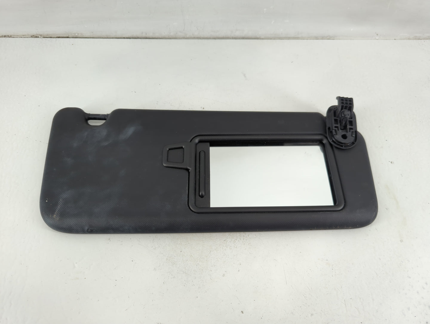 2024 Hyundai Kona Sun Visor Shade Replacement Passenger Right Mirror Fits OEM Used Auto Parts - Oemusedautoparts1.com
