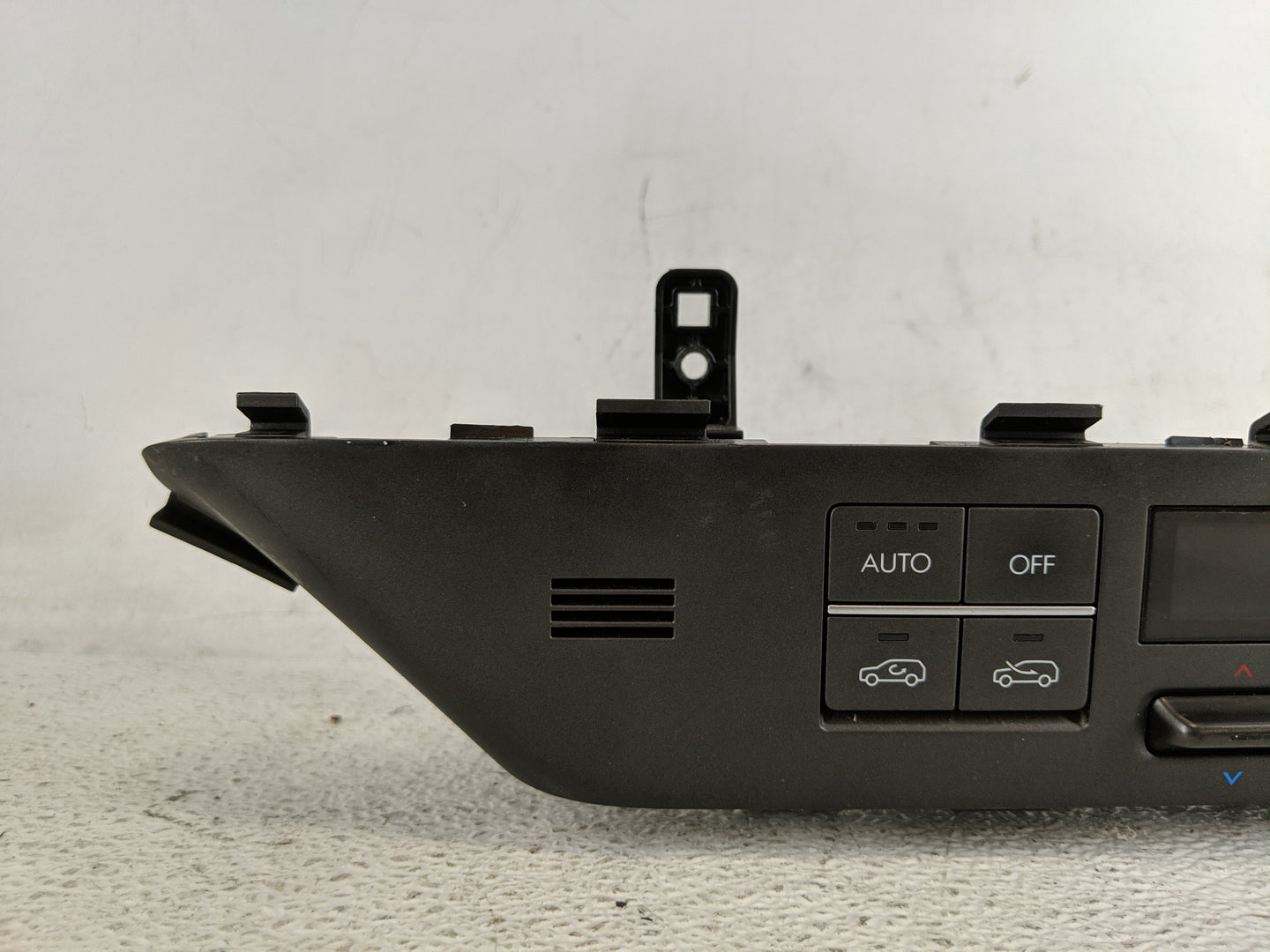 2024 Hyundai Kona Climate Control Module Temperature AC/Heater Replacement P/N:97250-BE430 Fits OEM Used Auto Parts - Oemuse