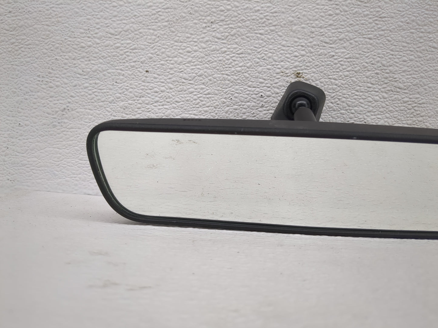 2024 Hyundai Kona Interior Rear View Mirror Replacement OEM P/N:E13049896 Fits OEM Used Auto Parts - Oemusedautoparts1.com