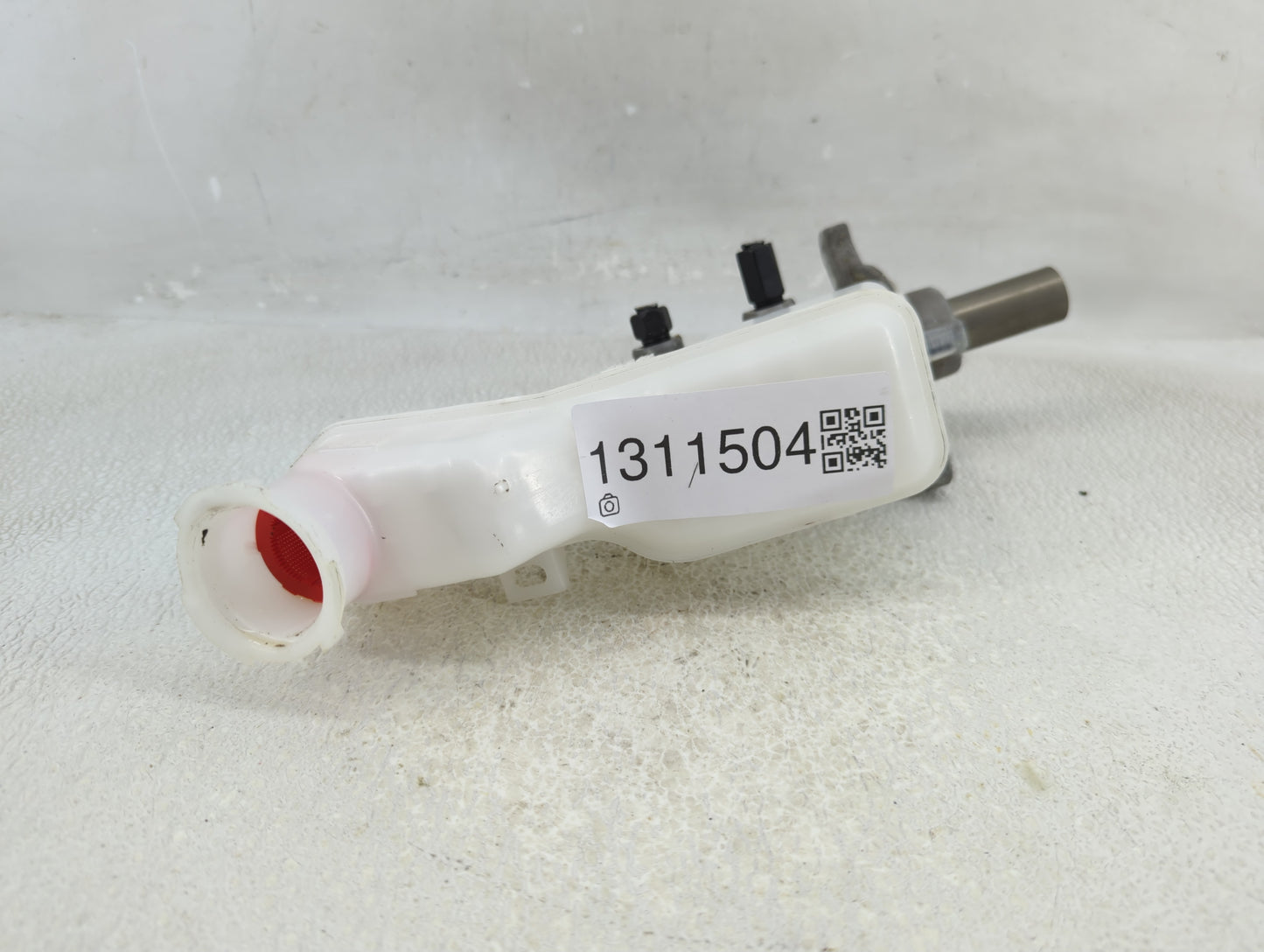 2024 Hyundai Kona Brake Master Cylinder - Oemusedautoparts1.com