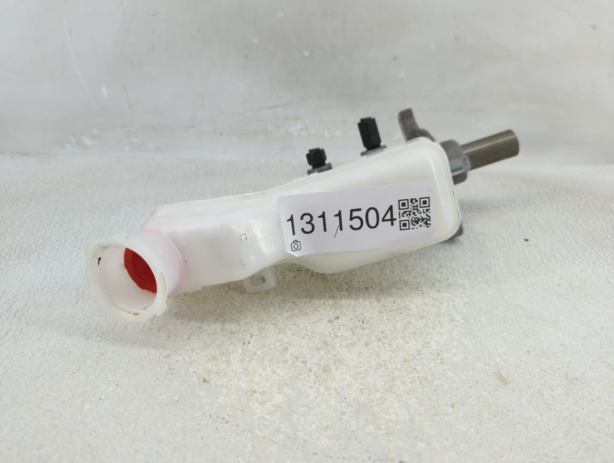 2024 Hyundai Kona Brake Master Cylinder 1311504 - Oemusedautoparts1.com