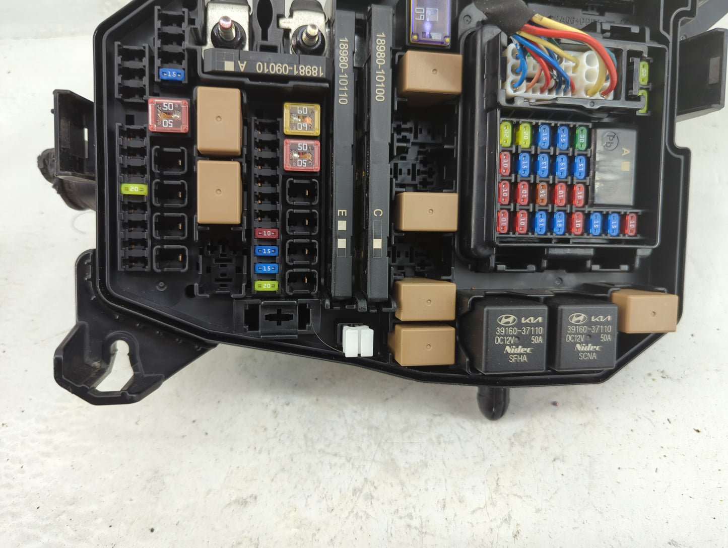 2024 Hyundai Kona Fusebox Fuse Box Panel Relay Module P/N:91956-BE020 Fits OEM Used Auto Parts - Oemusedautoparts1.com