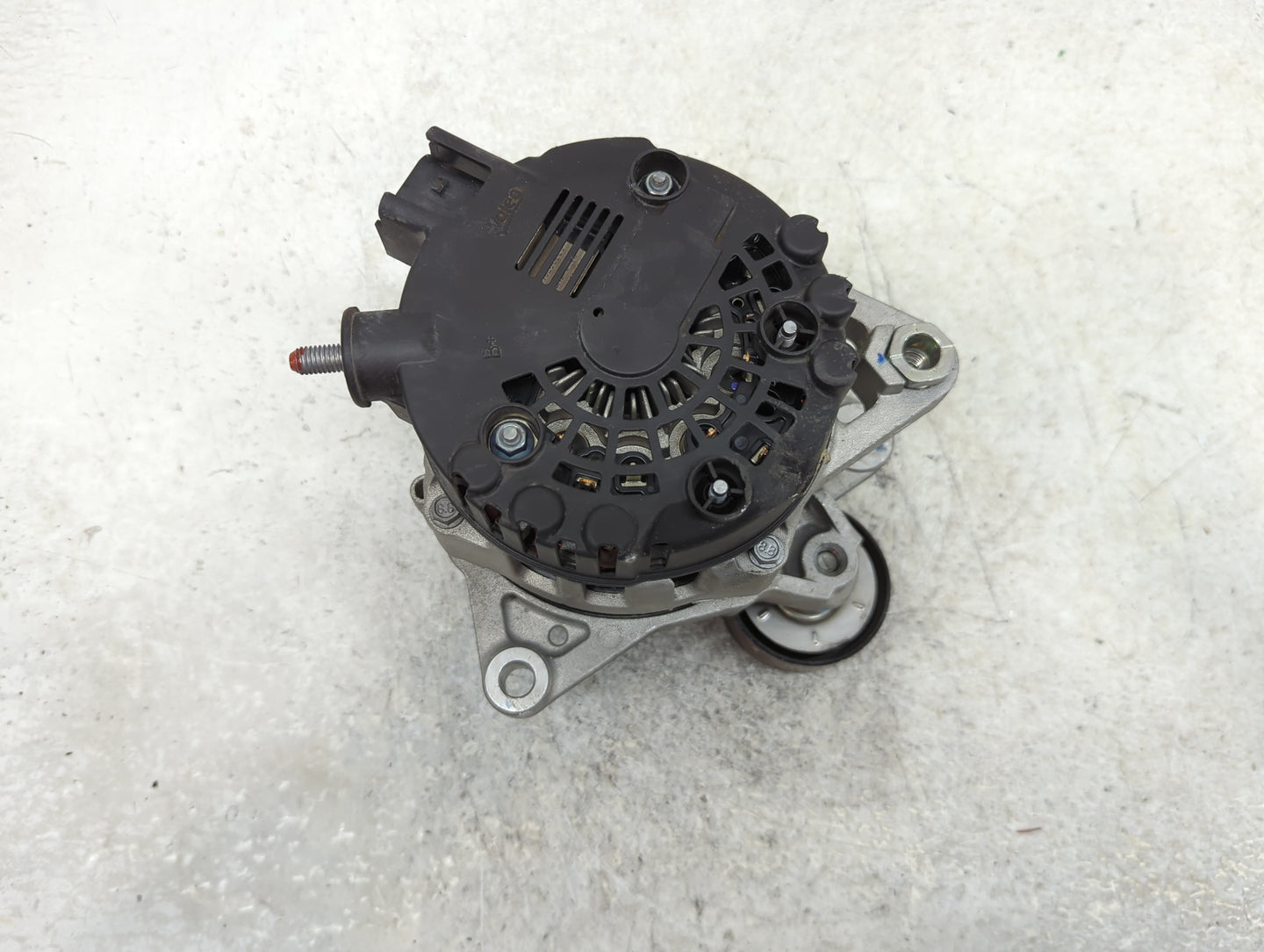 2022 Hyundai Kona Alternator Replacement Generator Charging Assembly Engine OEM P/N:37300-2J355 Fits Fits 2021 OEM Used Auto