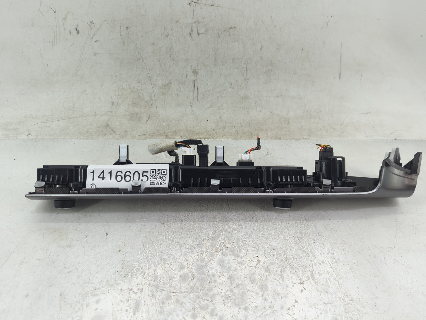 2024 Hyundai Kona Climate Control Module Temperature AC/Heater Replacement P/N:96540-BE000 Fits OEM Used Auto Parts - Oemuse