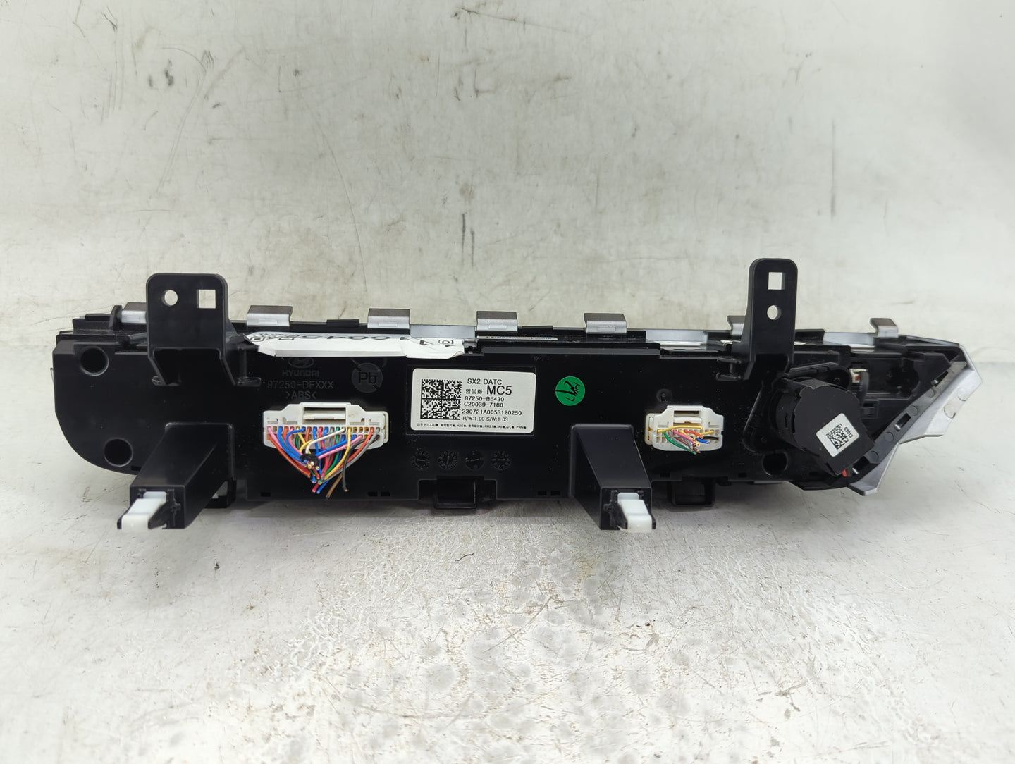 2024 Hyundai Kona Climate Control Module Temperature AC/Heater Replacement P/N:97250-BE430 Fits OEM Used Auto Parts - Oemuse
