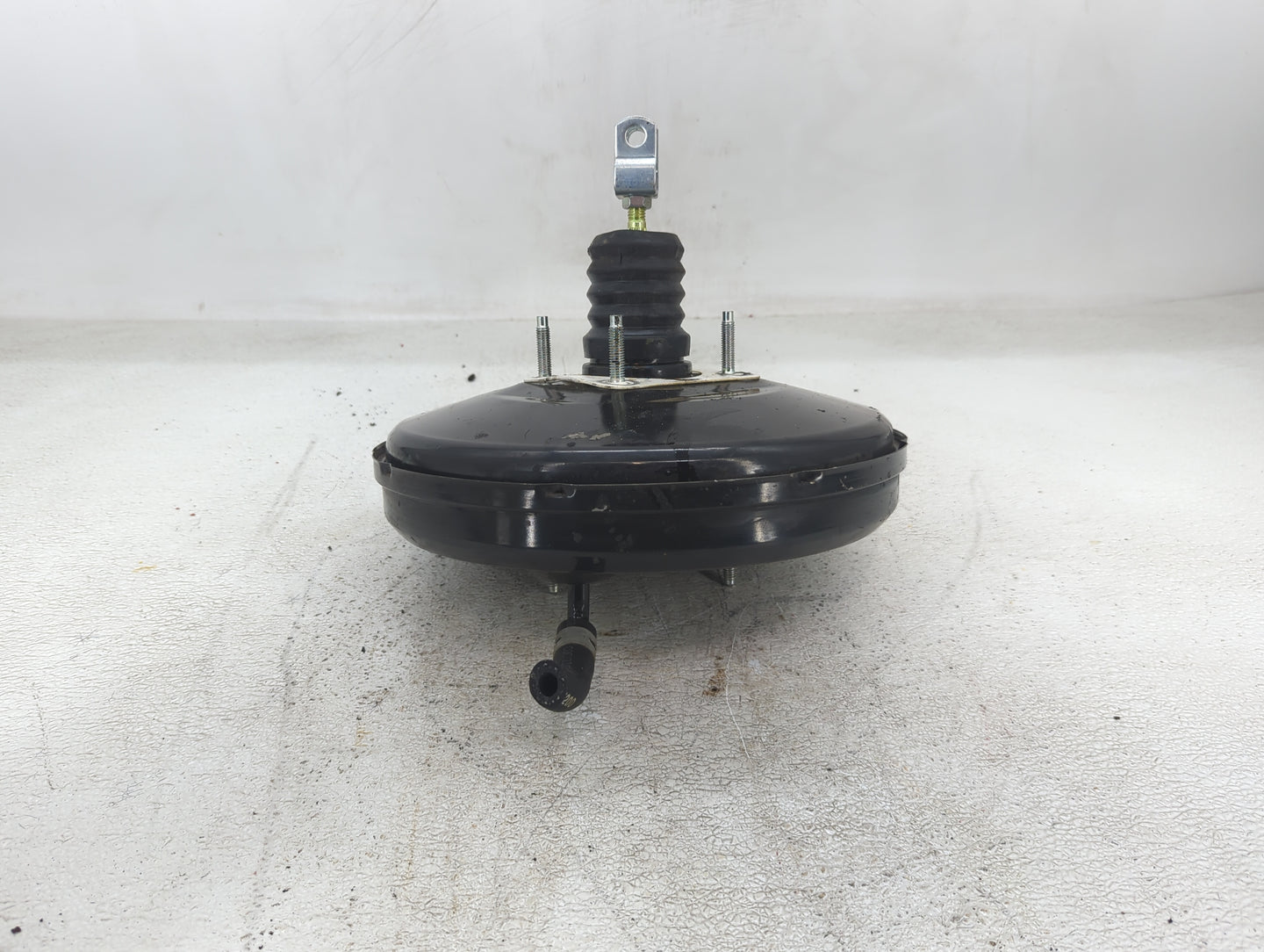 2024 Hyundai Kona Power Brake Booster Oem 1423512 - Oemusedautoparts1.com