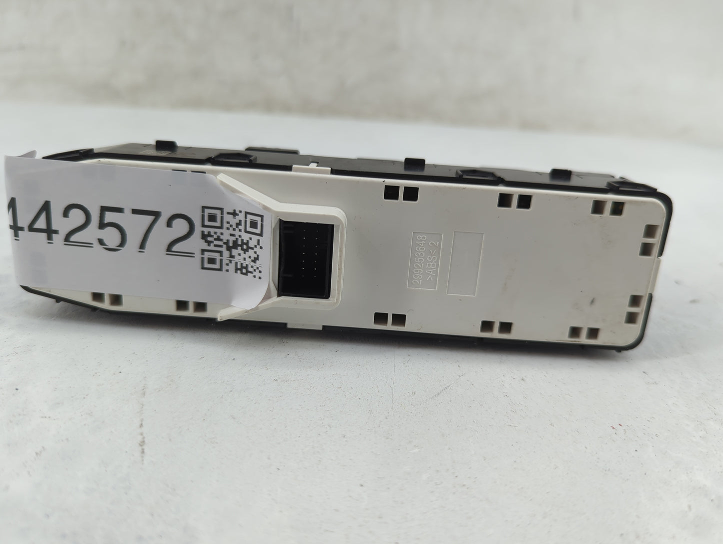 2024 Hyundai Kona Master Power Window Switch Replacement Driver Side Left P/N:299253648 Fits OEM Used Auto Parts - Oemusedau