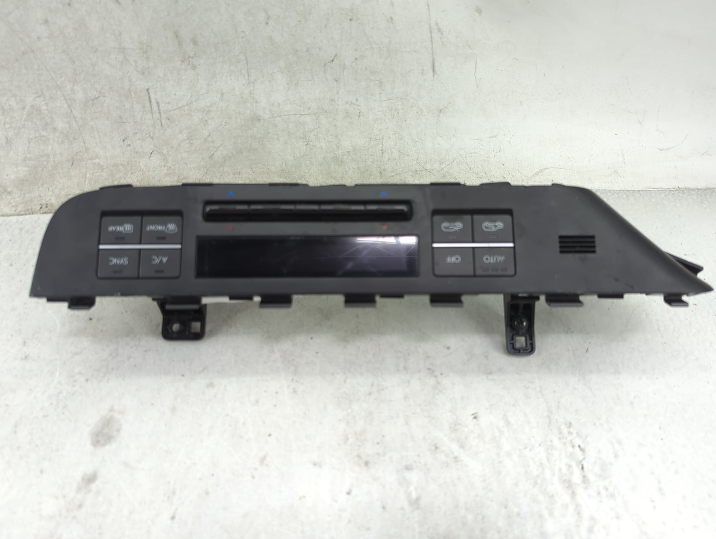 2024 Hyundai Kona Climate Control Module Temperature AC/Heater Replacement P/N:97250-BE430 Fits OEM Used Auto Parts - Oemuse