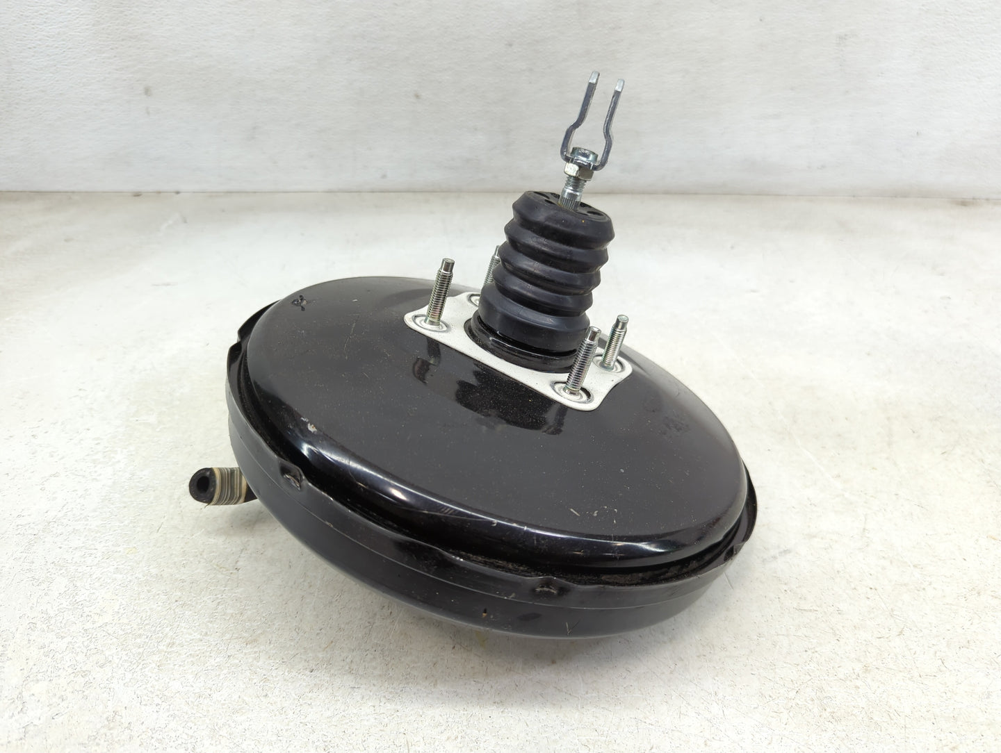 2024 Hyundai Kona Power Brake Booster Oem 1450669 - Oemusedautoparts1.com