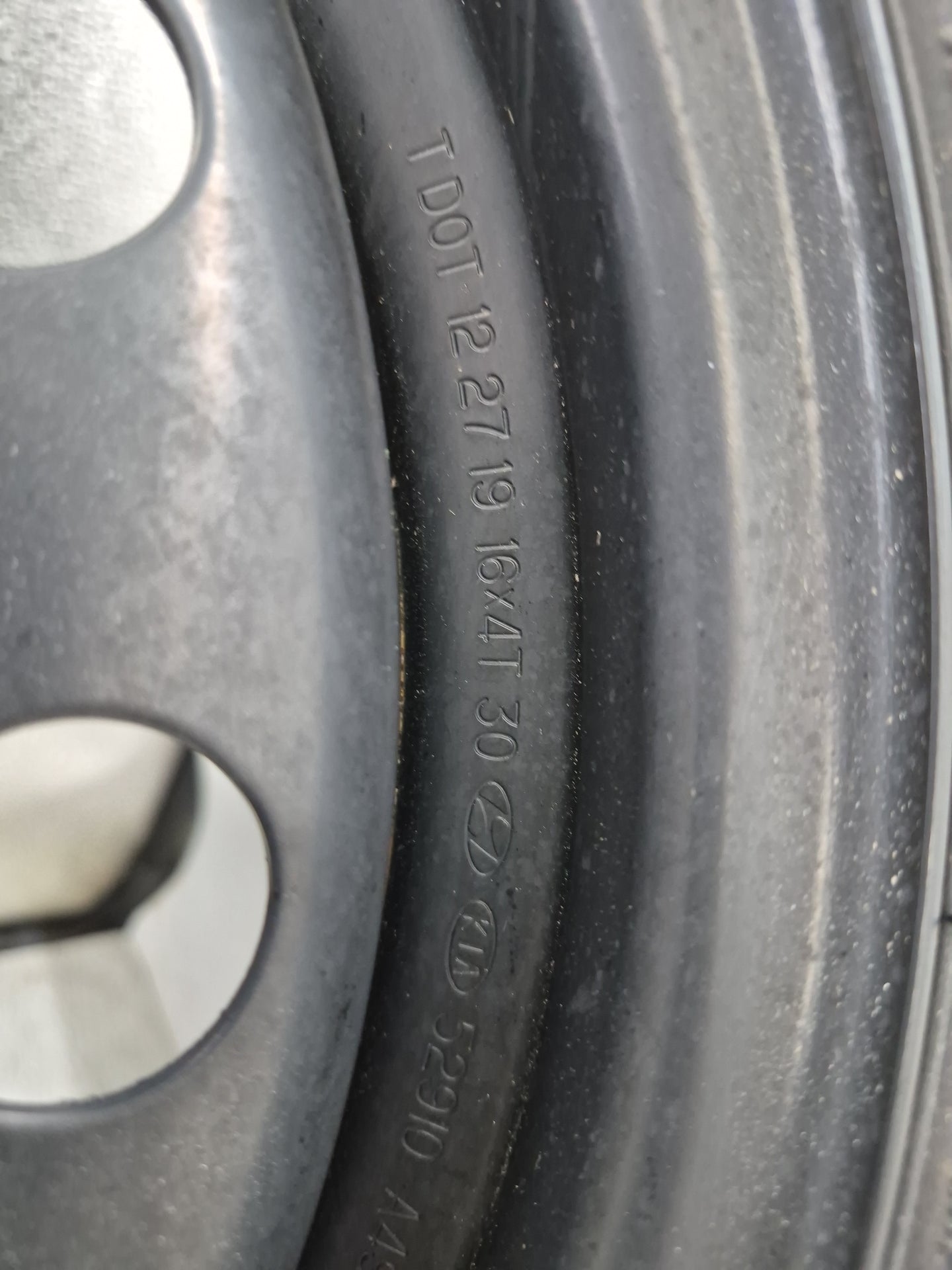 2018-2022 Hyundai Kona Spare Donut Tire Wheel Rim Oem - Oemusedautoparts1.com