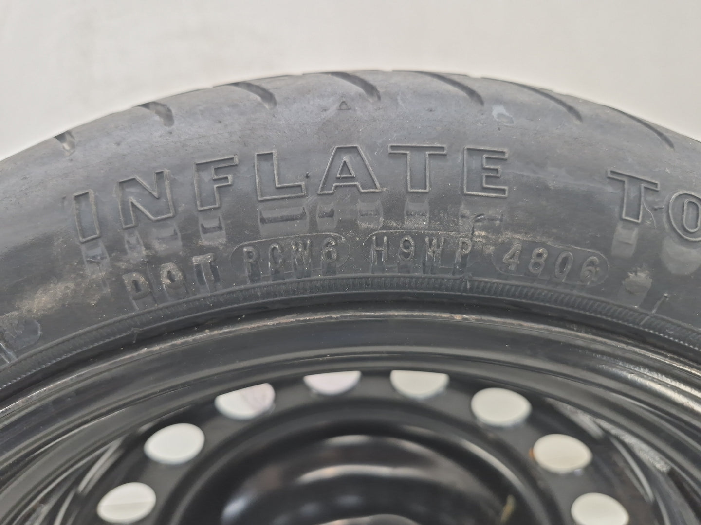 2018-2022 Hyundai Kona Spare Donut Tire Wheel Rim Oem 1462467 - Oemusedautoparts1.com