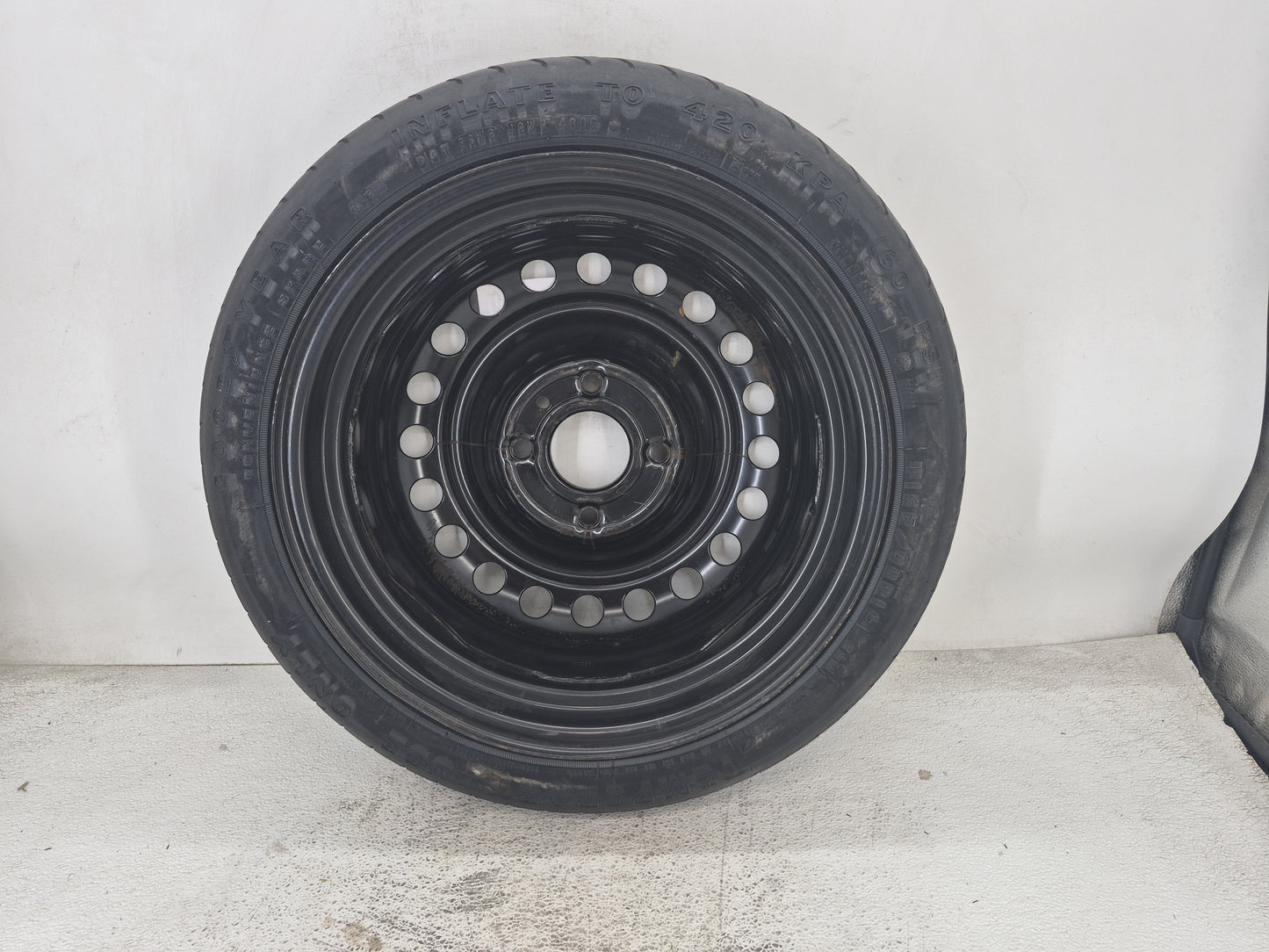 2018-2022 Hyundai Kona Spare Donut Tire Wheel Rim Oem 1462467 - Oemusedautoparts1.com