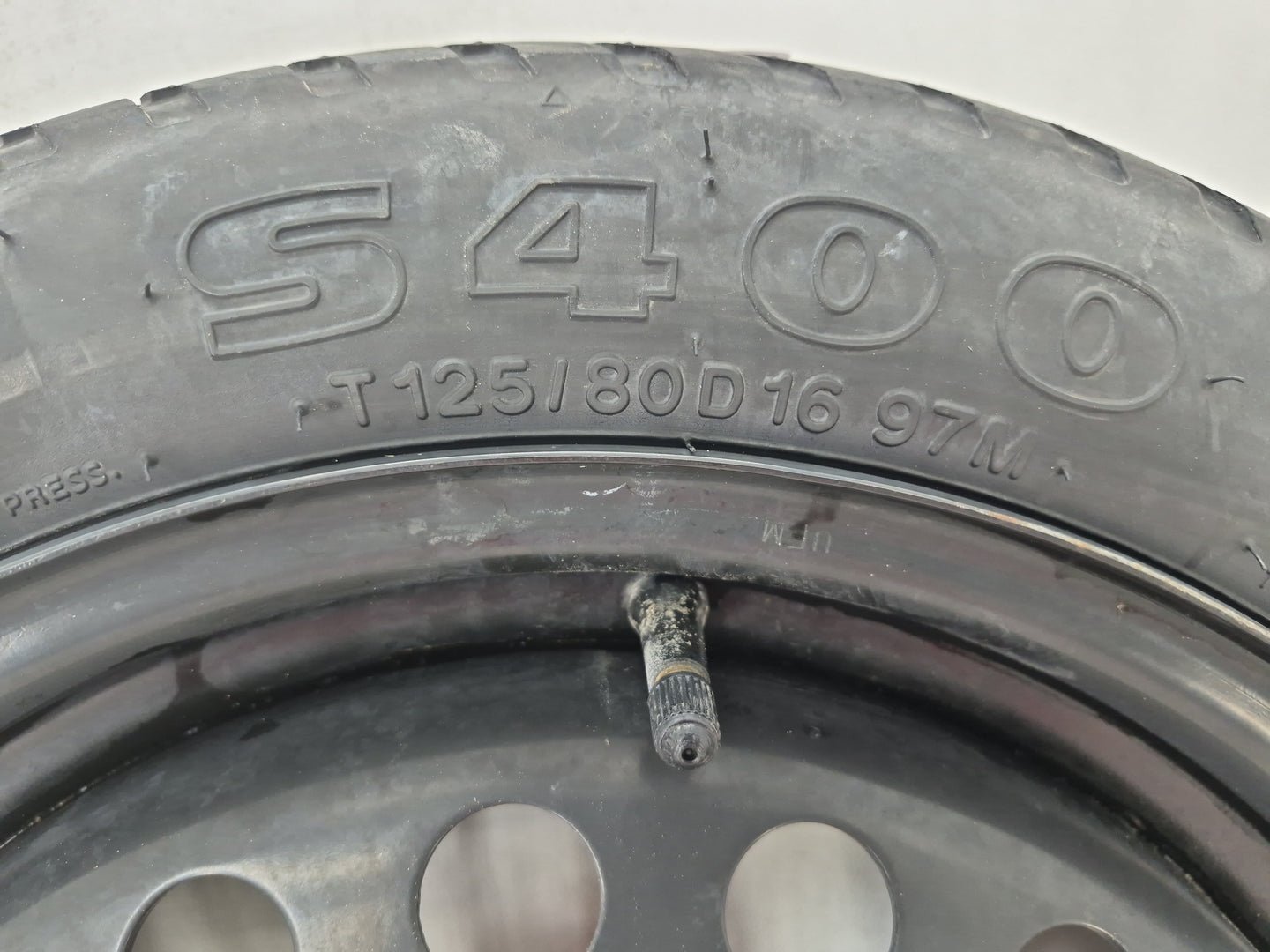 2018-2022 Hyundai Kona Spare Donut Tire Wheel Rim Oem 1462472 - Oemusedautoparts1.com
