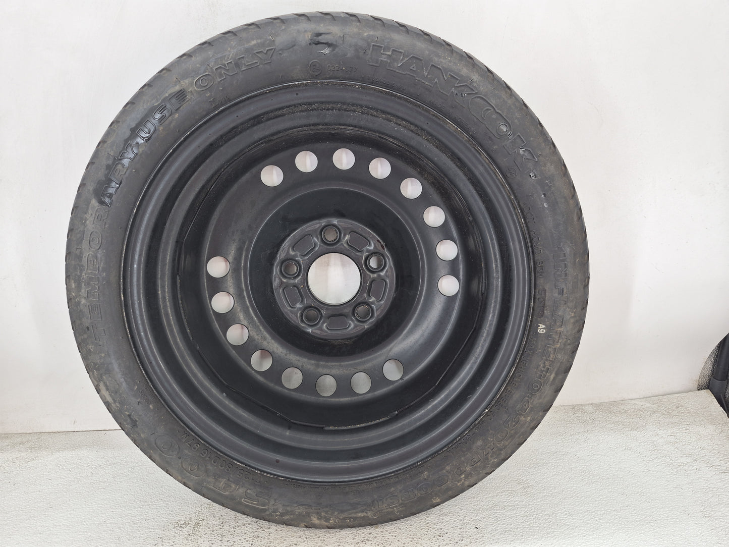 2018-2022 Hyundai Kona Spare Donut Tire Wheel Rim Oem 1462472 - Oemusedautoparts1.com
