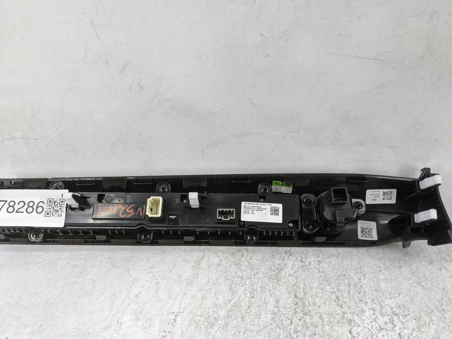 2024 Hyundai Kona Radio Control Panel Black - Oemusedautoparts1.com