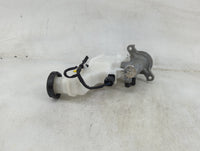 2024 Hyundai Kona Brake Master Cylinder 1489126 - Oemusedautoparts1.com