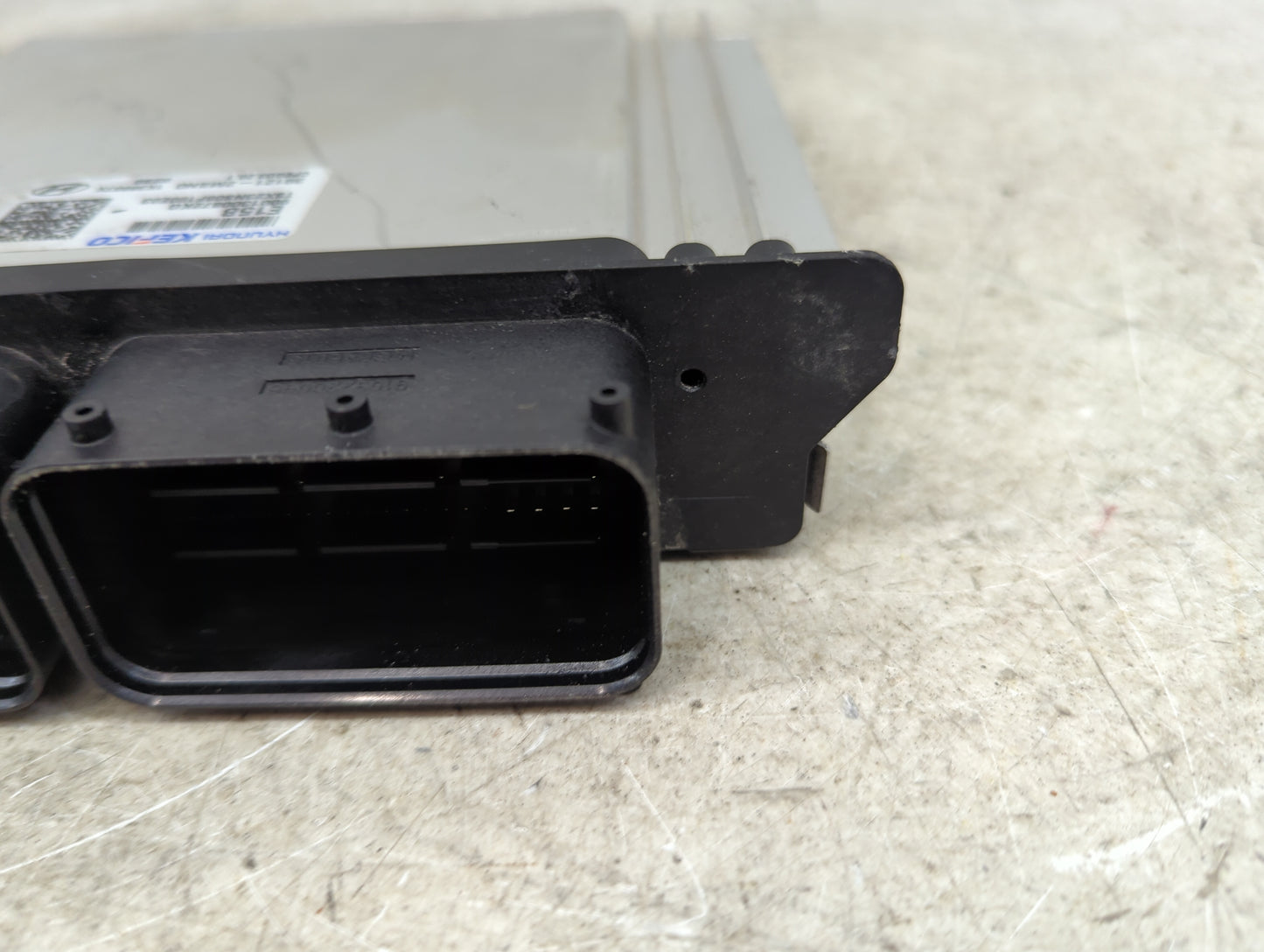 2024 Hyundai Kona PCM Engine Control Computer ECU ECM PCU OEM P/N:39120-2M5N0 39121-2M5N0 Fits OEM Used Auto Parts - Oemused